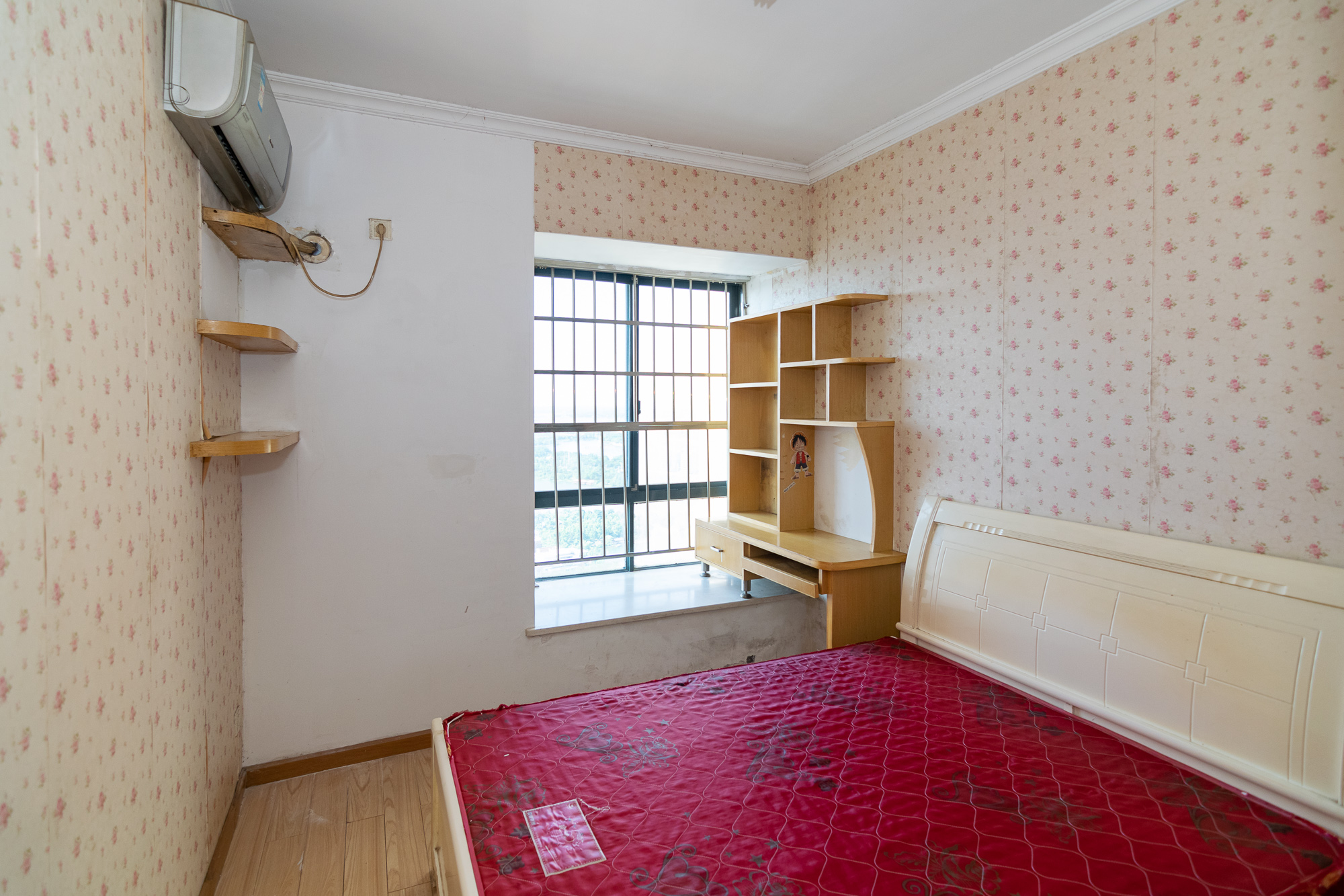 联诚国际城 3室2厅2卫 53.0万 联诚国际城 3室2厅2卫 53.0万卧室