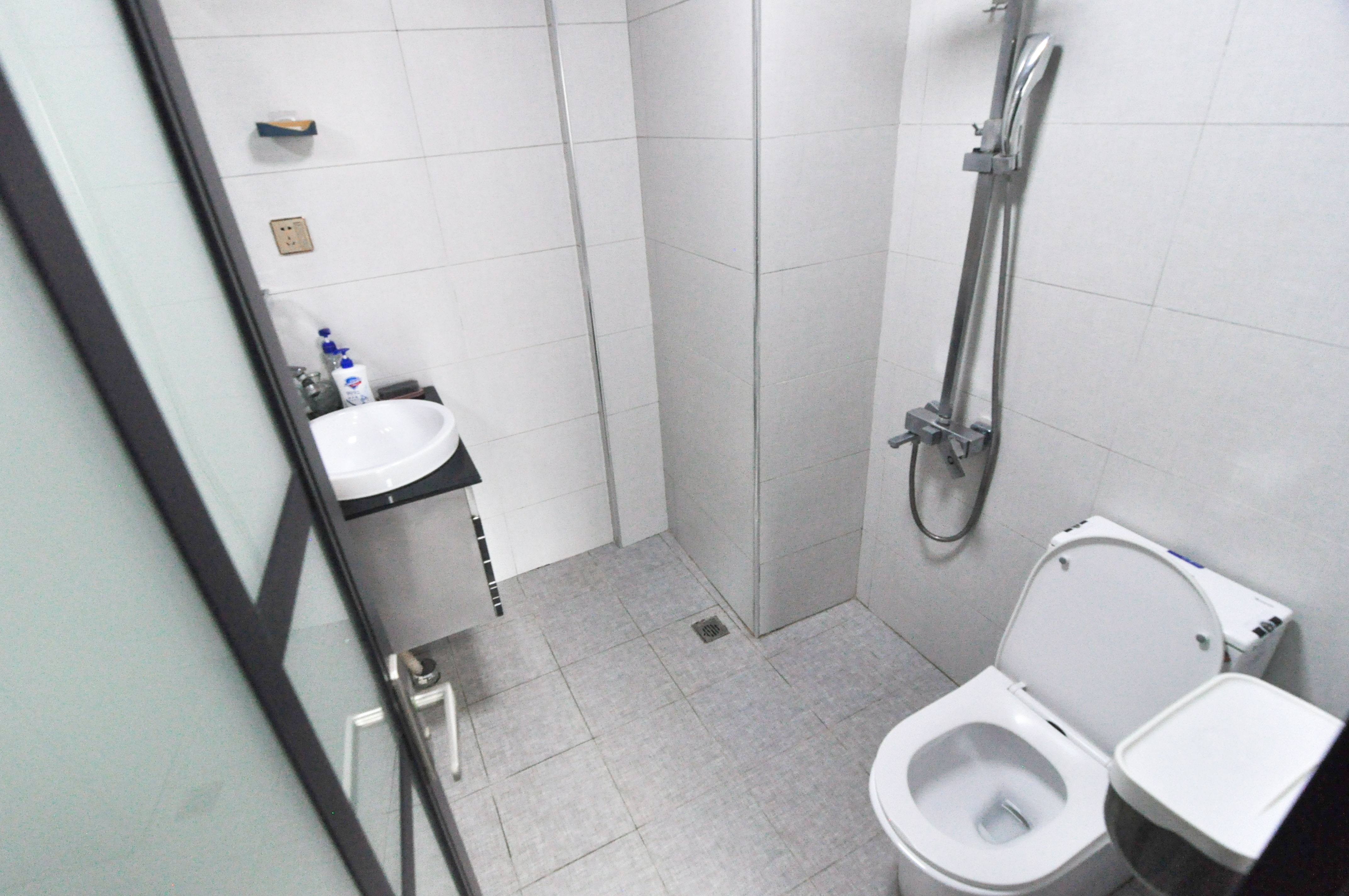 达美美立方 1室1厅1卫 55.8万 达美美立方 1室1厅1卫 55.8万卫生间