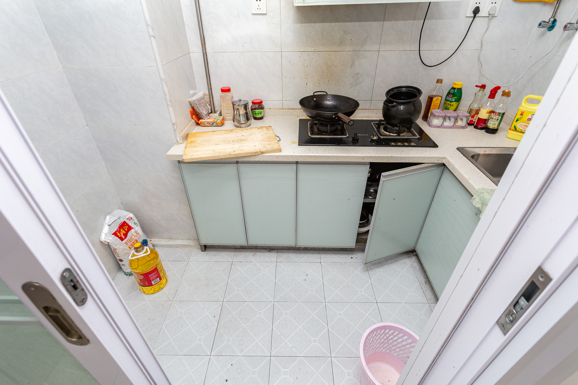 盛腾学林西岸  3室2厅1卫    75.0万厨房