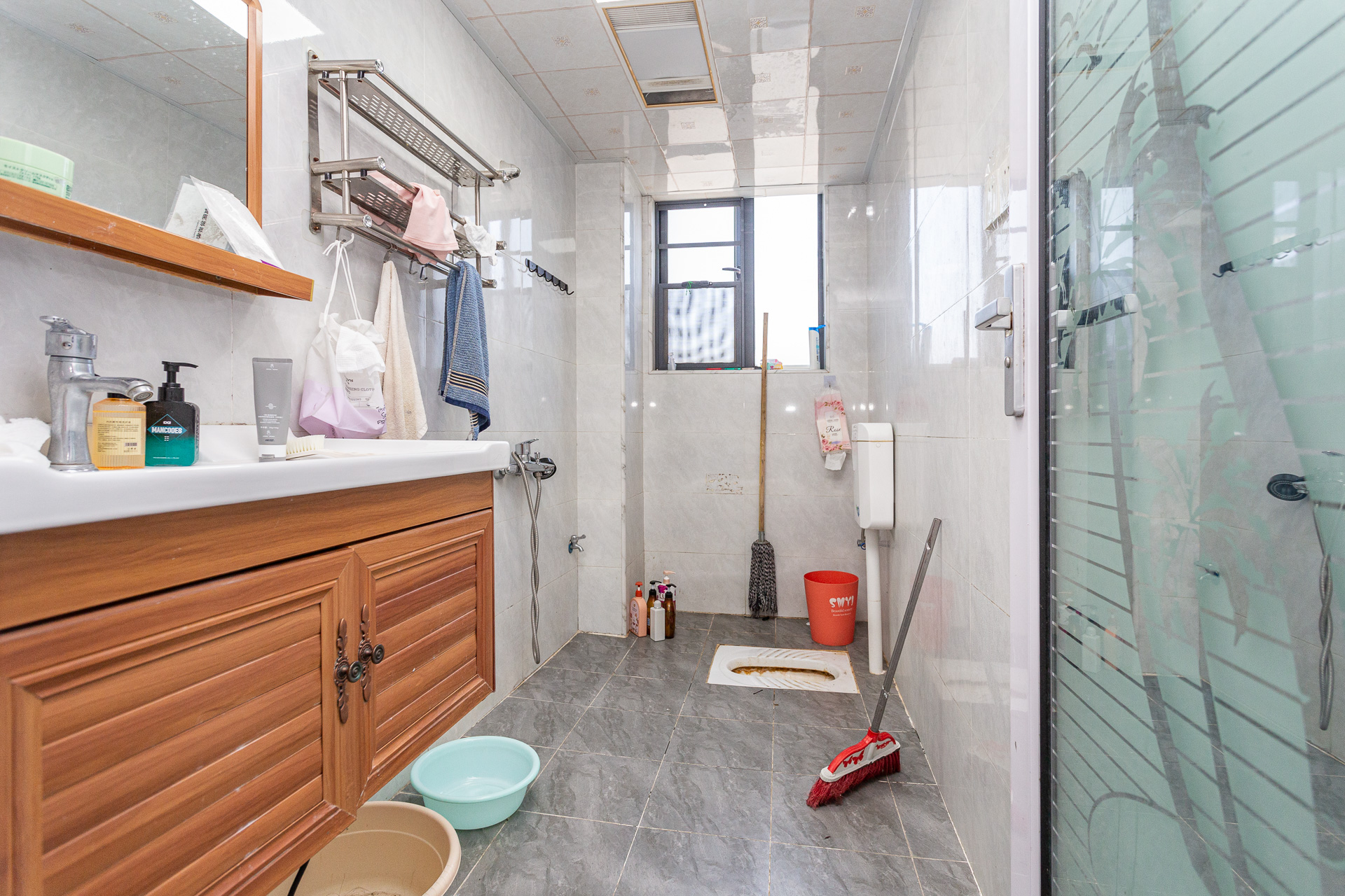 盛腾学林西岸  3室2厅1卫    75.0万卫生间