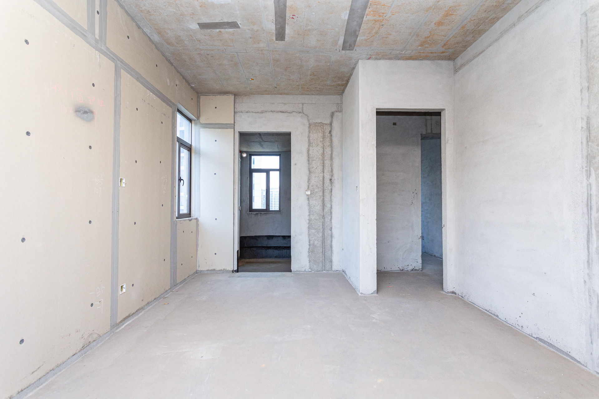 润和湘江天地AB区 4室2厅2卫 231.8万 润和湘江天地AB区 4室2厅2卫 231.8万卧室