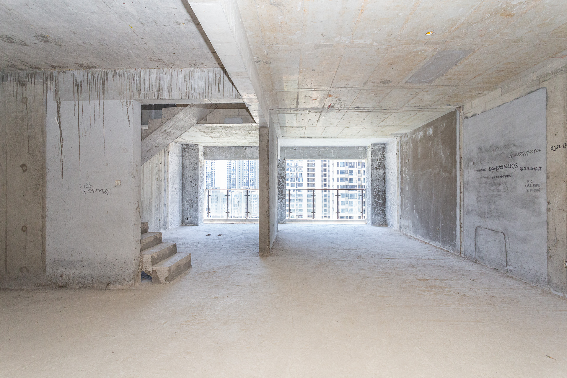 润和湘江天地C区  4室2厅2卫    125.0万 润和湘江天地C区  4室2厅2卫    125.0万