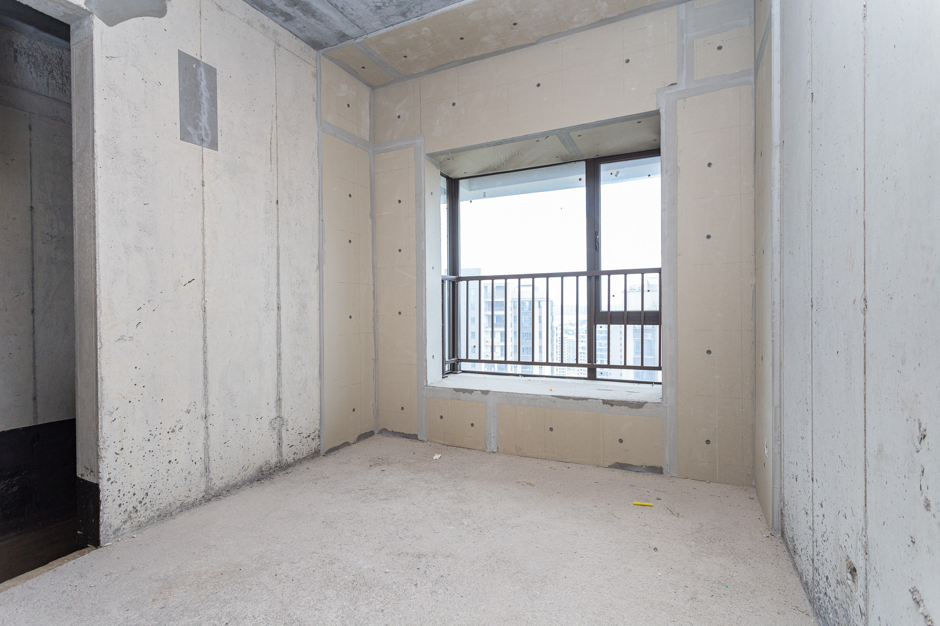 润和湘江天地E区  4室2厅2卫    160.0万 润和湘江天地E区  4室2厅2卫    160.0万卧室