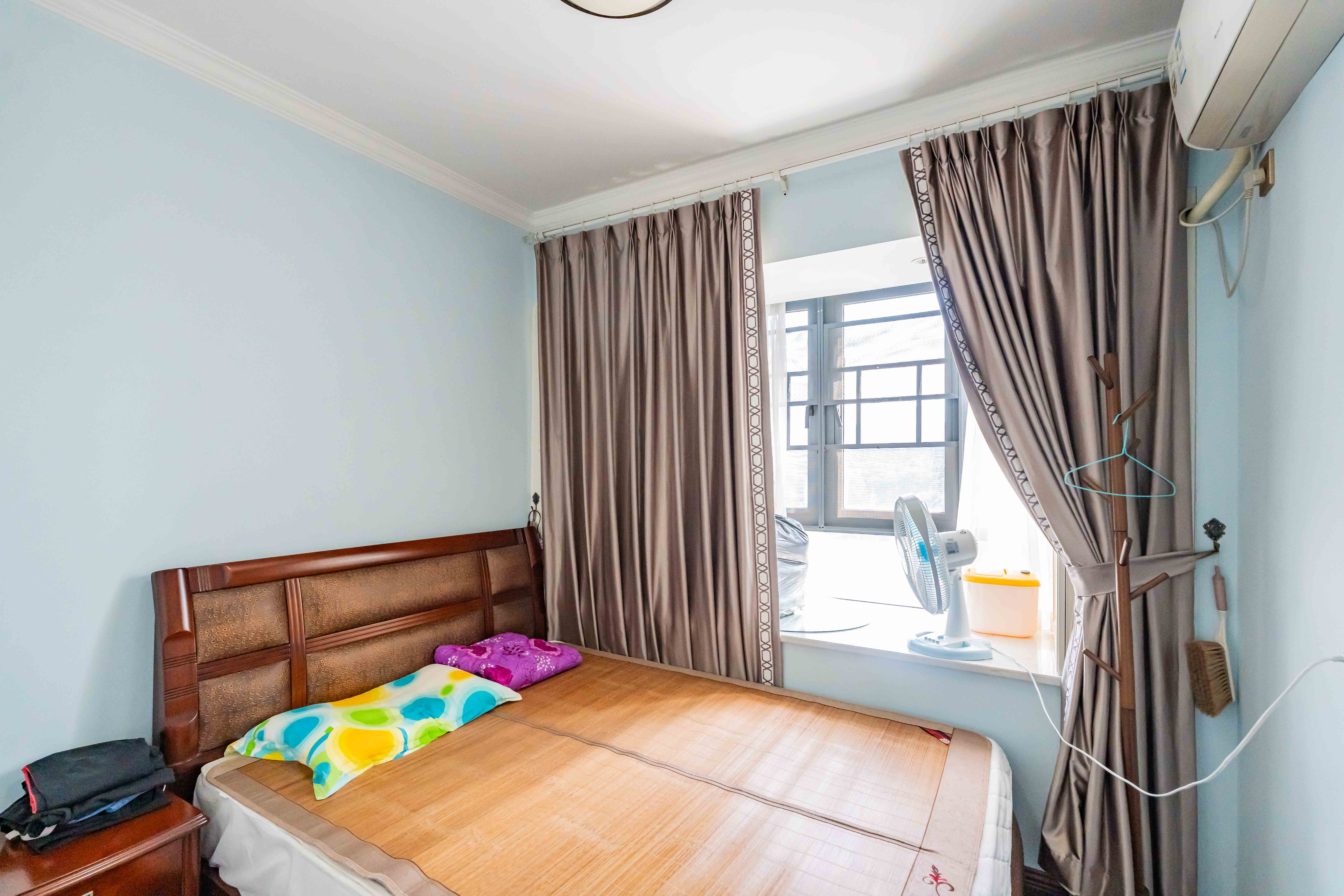 江景华府 4室2厅2卫 152.0万 江景华府 4室2厅2卫 152.0万卧室