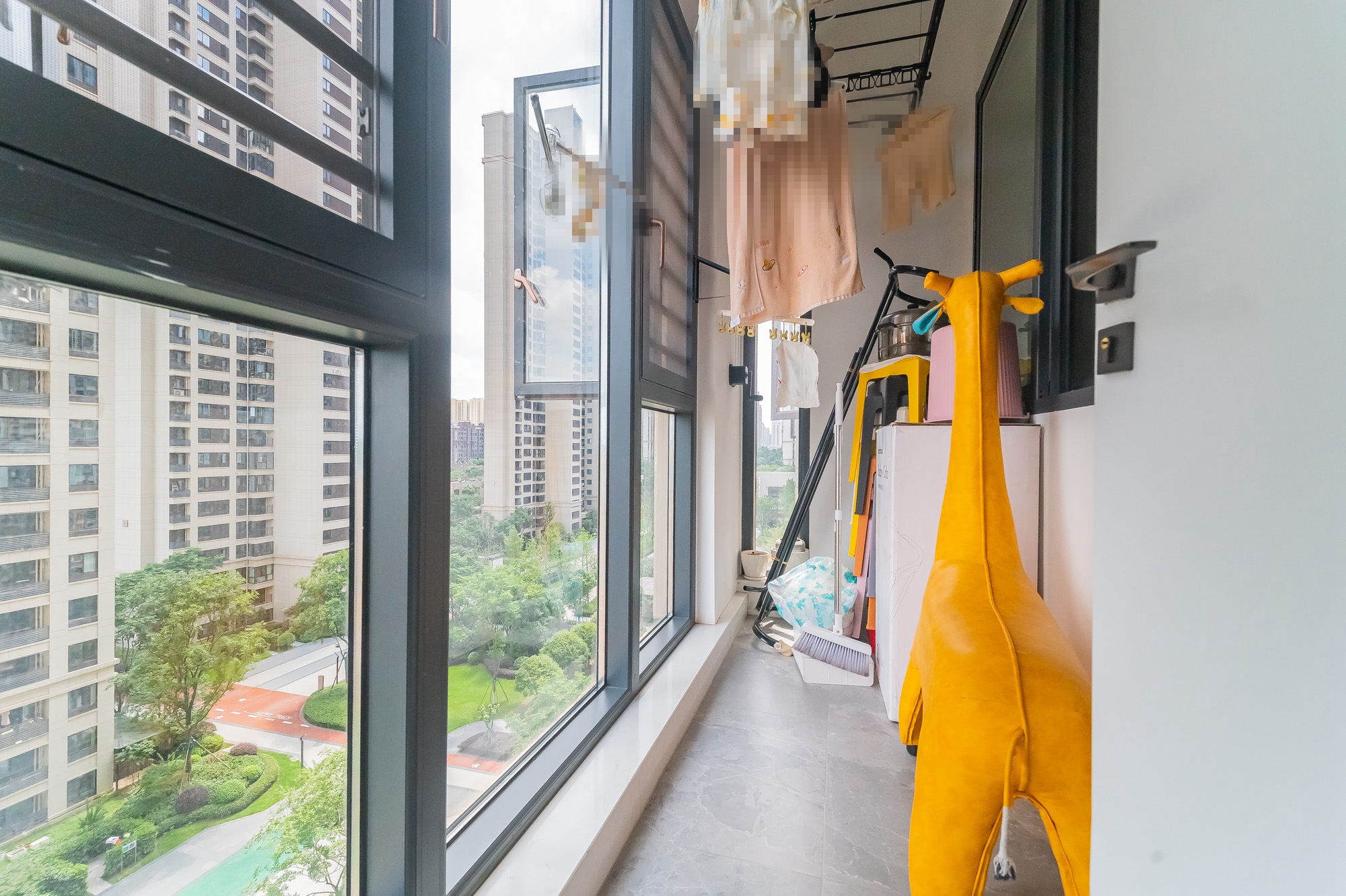 旭辉美的东樾城 3室2厅2卫 109.8万 旭辉美的东樾城 3室2厅2卫 109.8万阳台