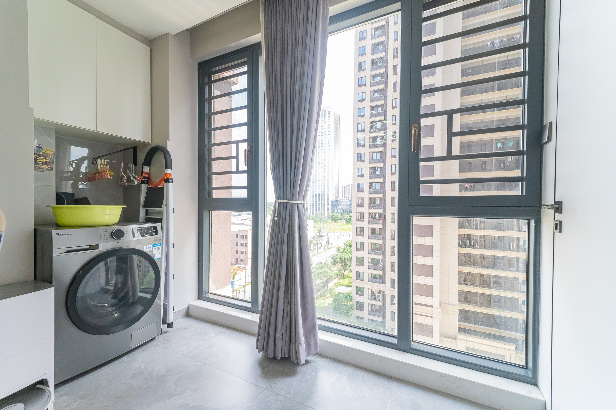 旭辉美的东樾城 3室2厅2卫 109.8万 旭辉美的东樾城 3室2厅2卫 109.8万阳台