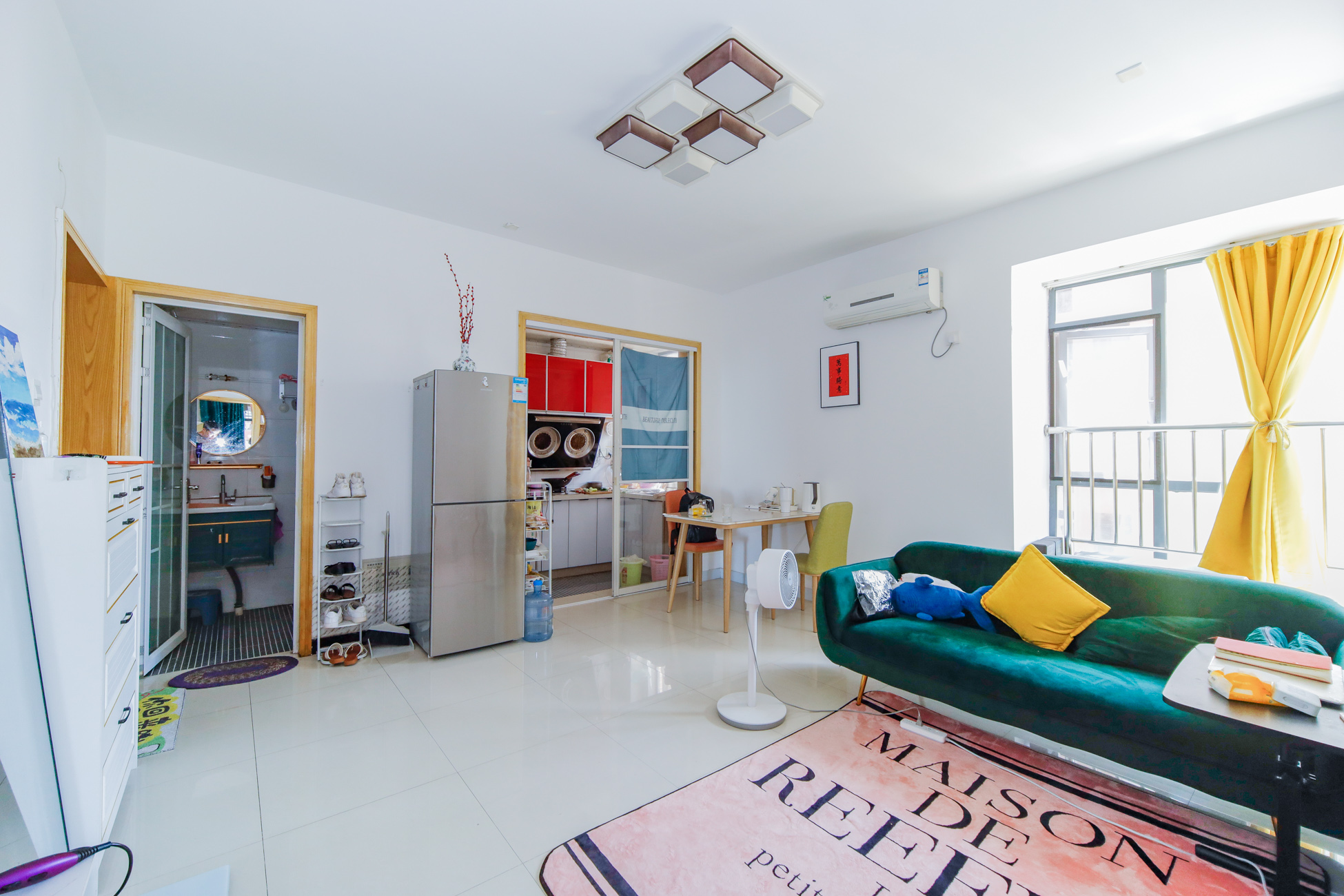 金领家族 1室1厅1卫 39.8万 金领家族 1室1厅1卫 39.8万客厅