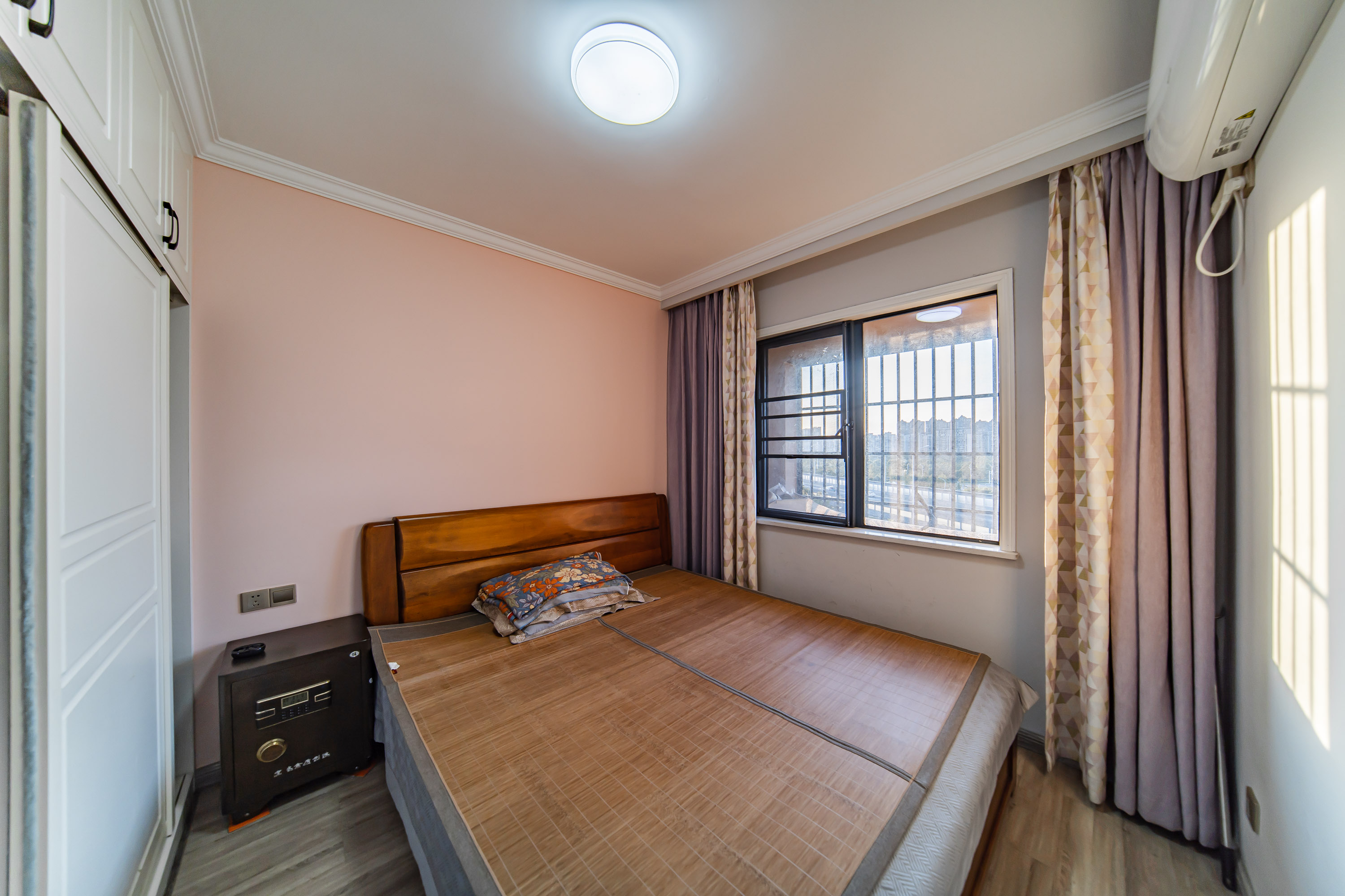 湘熙水郡(观澜海赋家园) 4室2厅2卫 158.0万 湘熙水郡(观澜海赋家园) 4室2厅2卫 158.0万卧室