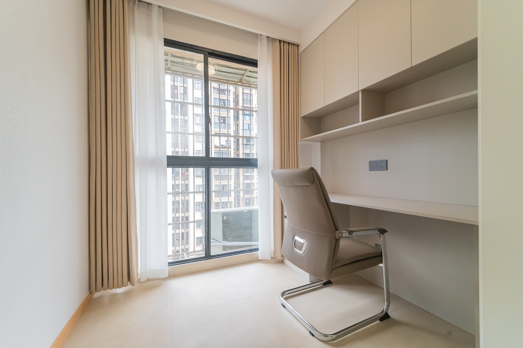 鹏基诺亚山林  4室2厅2卫    113.0万阳台