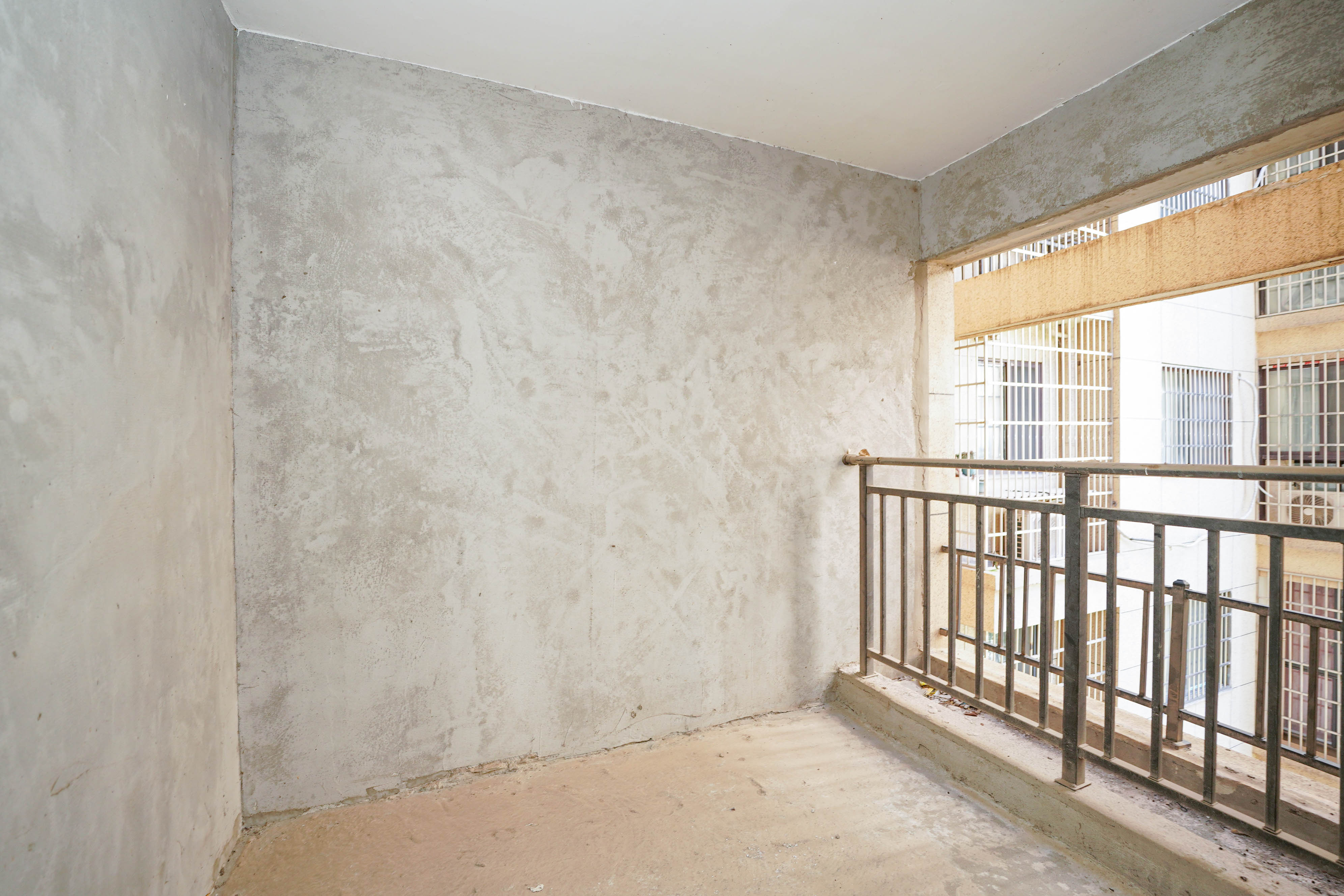 鑫天格林香山 4室2厅2卫 63.0万 鑫天格林香山 4室2厅2卫 63.0万卧室