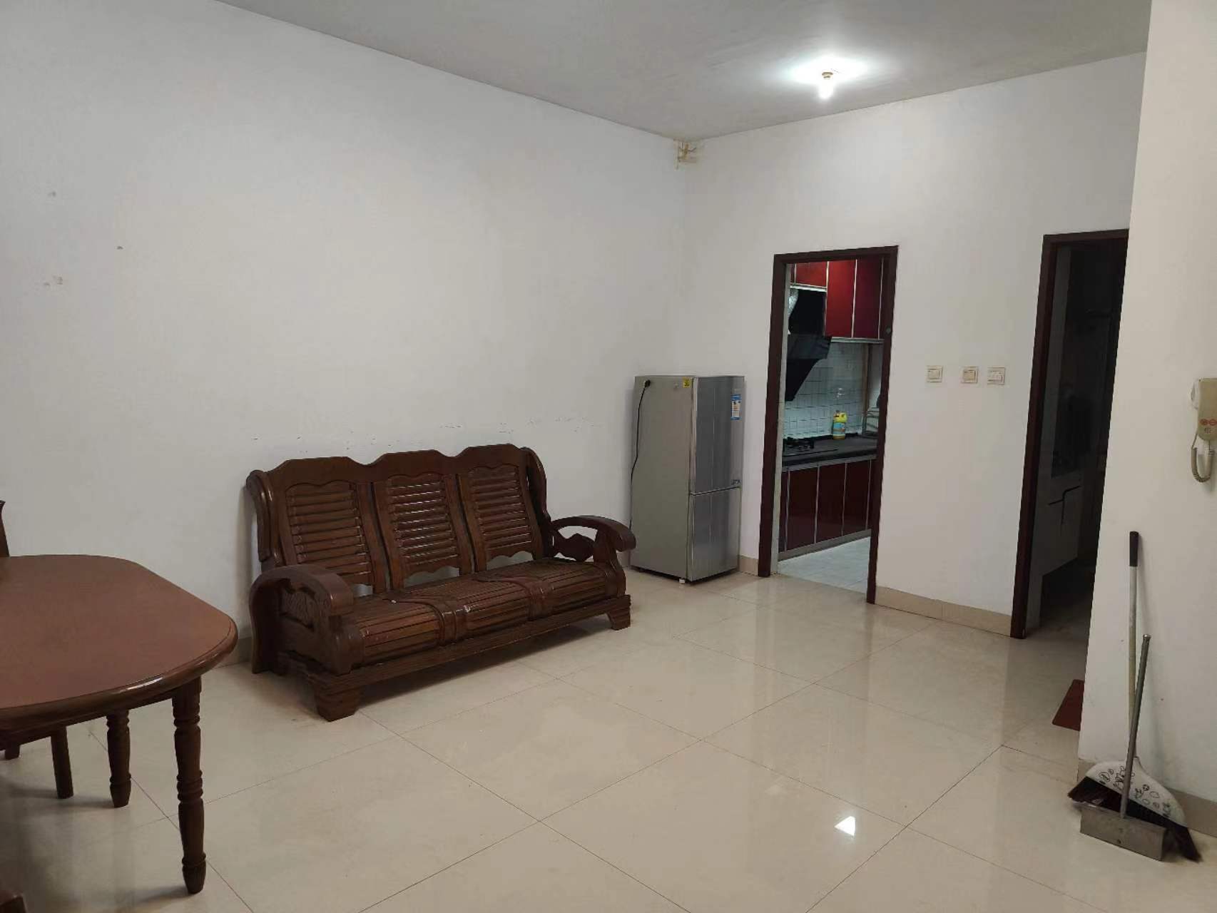 湘湾A区  1室1厅1卫    25.0万 湘湾A区  1室1厅1卫    25.0万