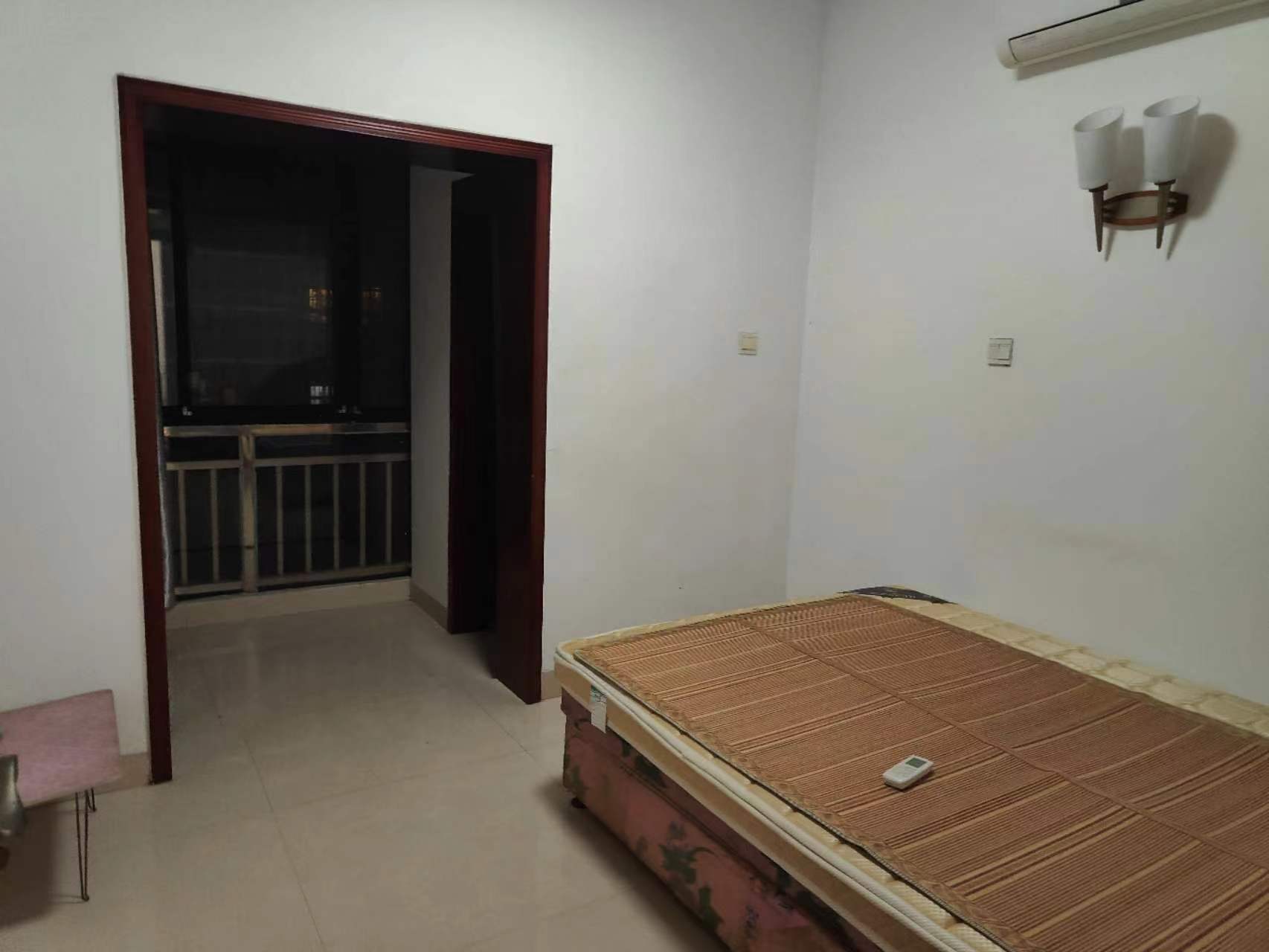 湘湾A区  1室1厅1卫    25.0万 湘湾A区  1室1厅1卫    25.0万室内图