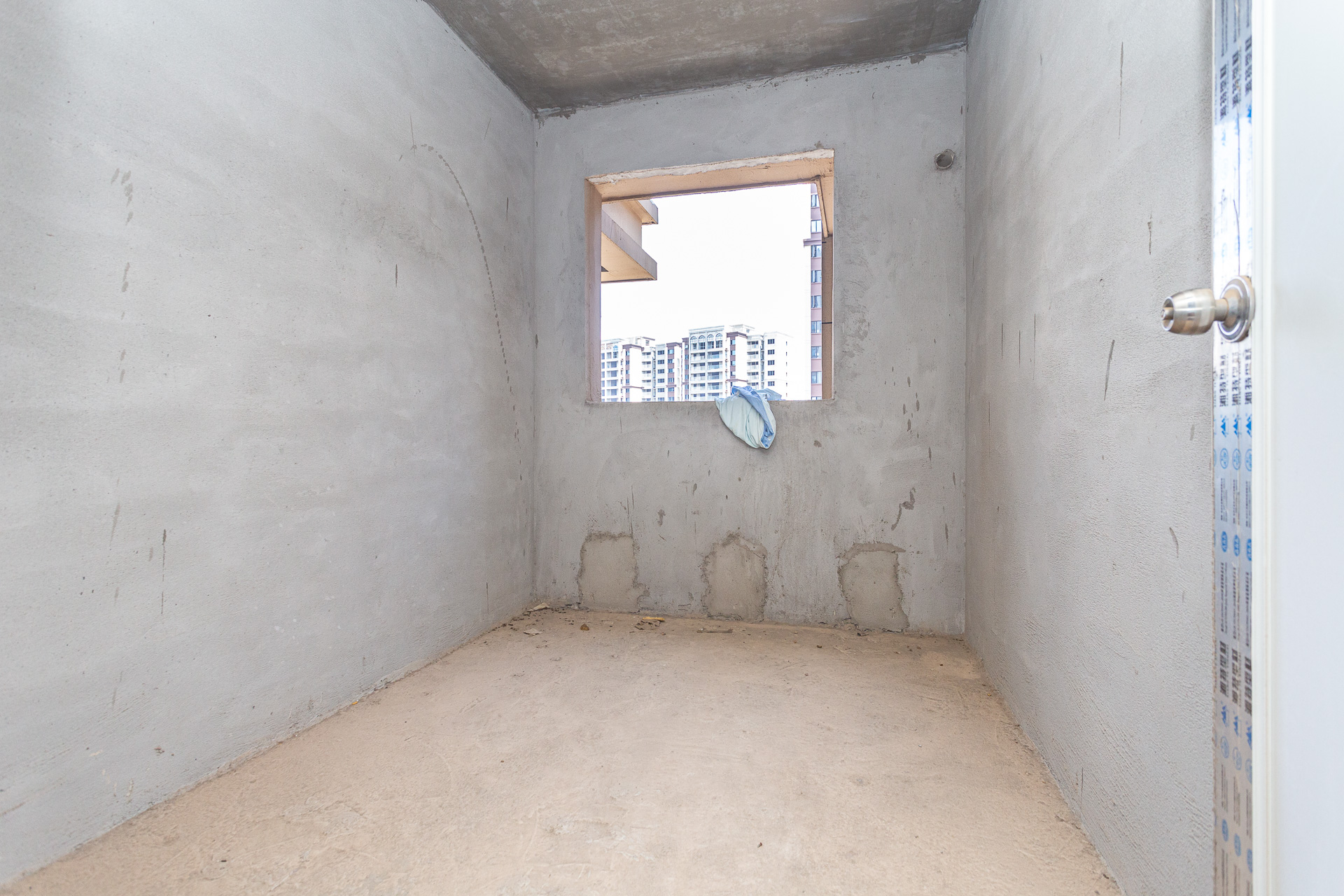 嘉宇银杉(嘉宇西苑) 3室2厅2卫 106.0万 嘉宇银杉(嘉宇西苑) 3室2厅2卫 106.0万卧室