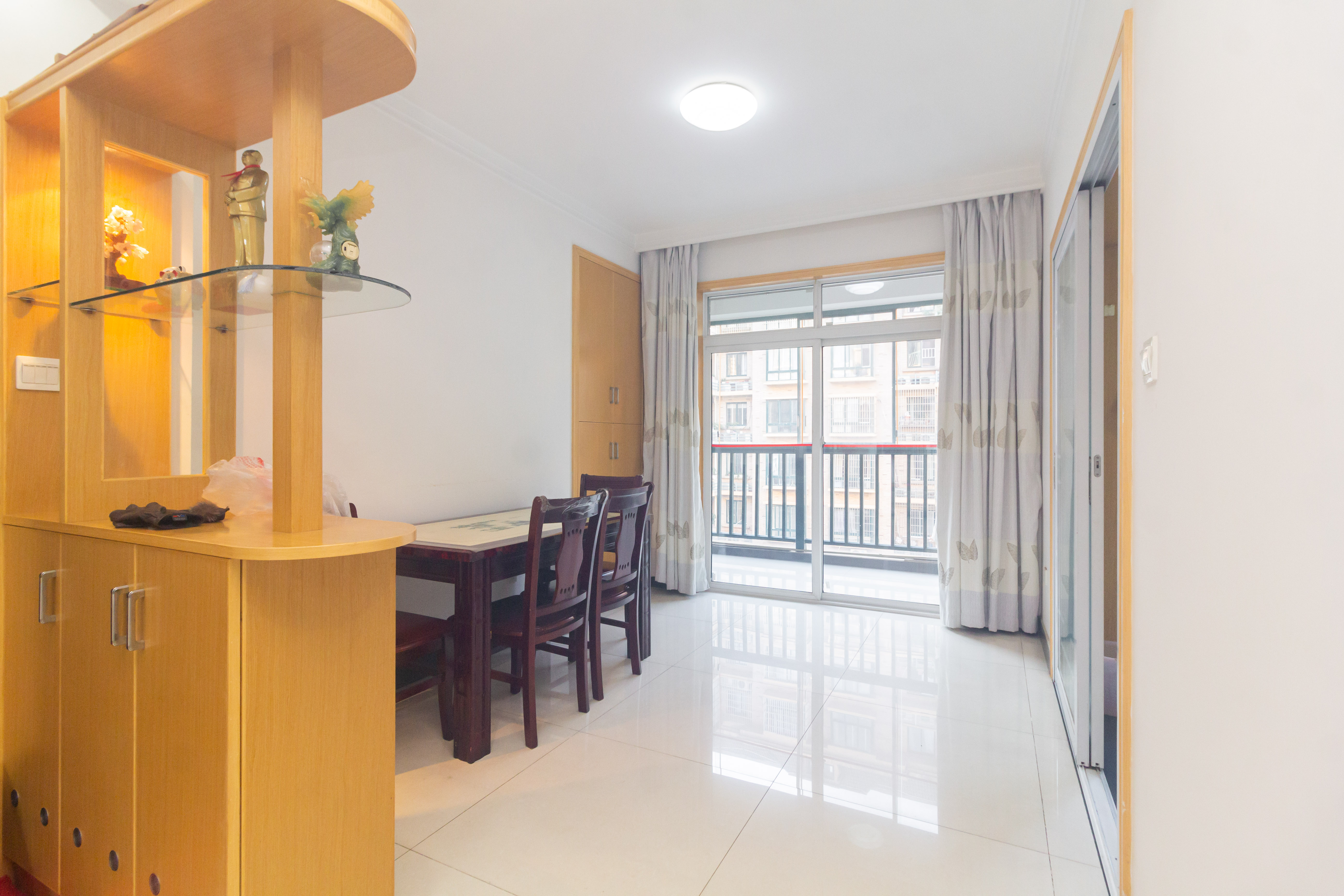 博雅湘水湾 3室2厅2卫 72.8万 博雅湘水湾 3室2厅2卫 72.8万客厅