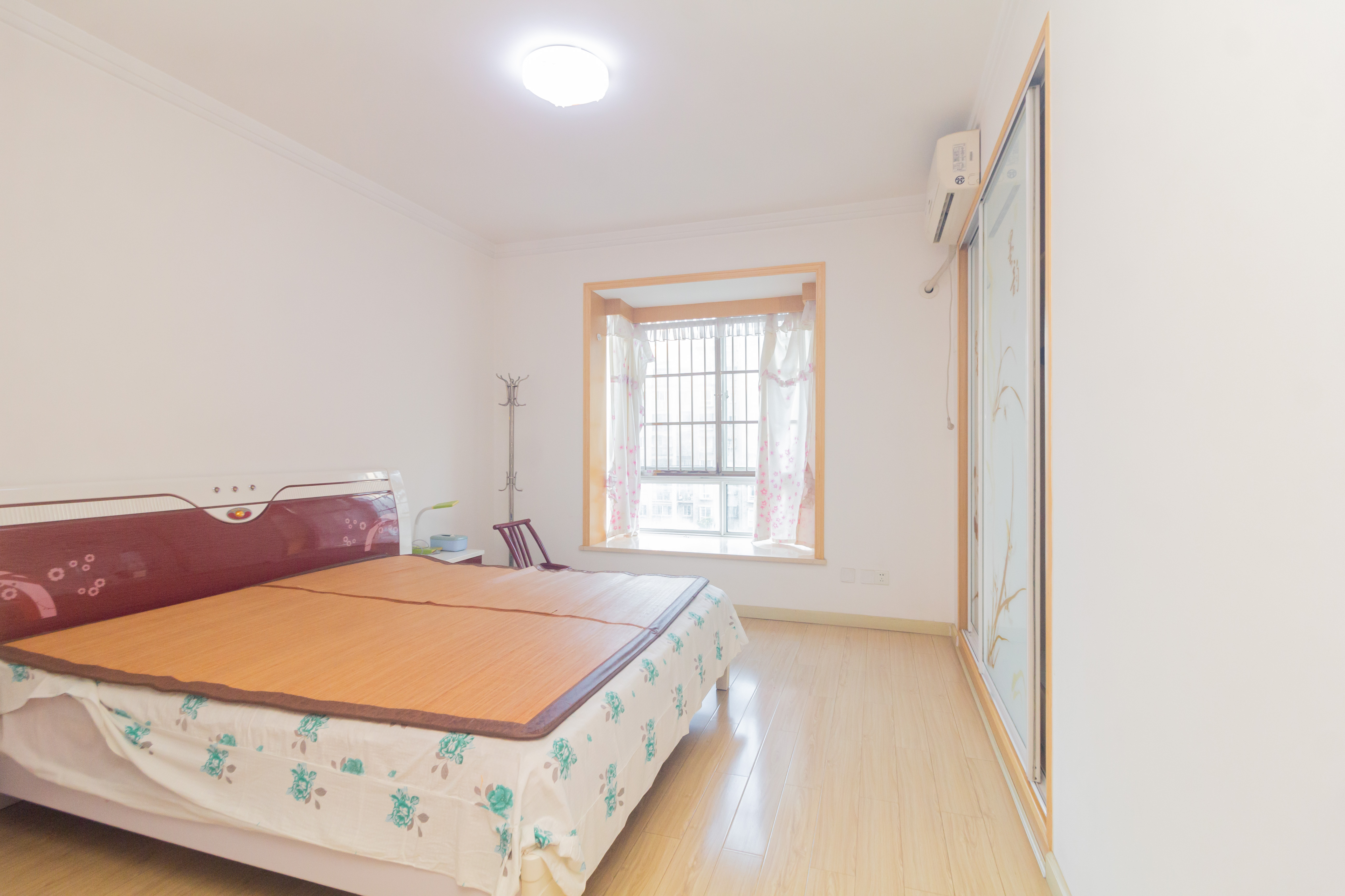 博雅湘水湾 3室2厅2卫 72.8万 博雅湘水湾 3室2厅2卫 72.8万卧室