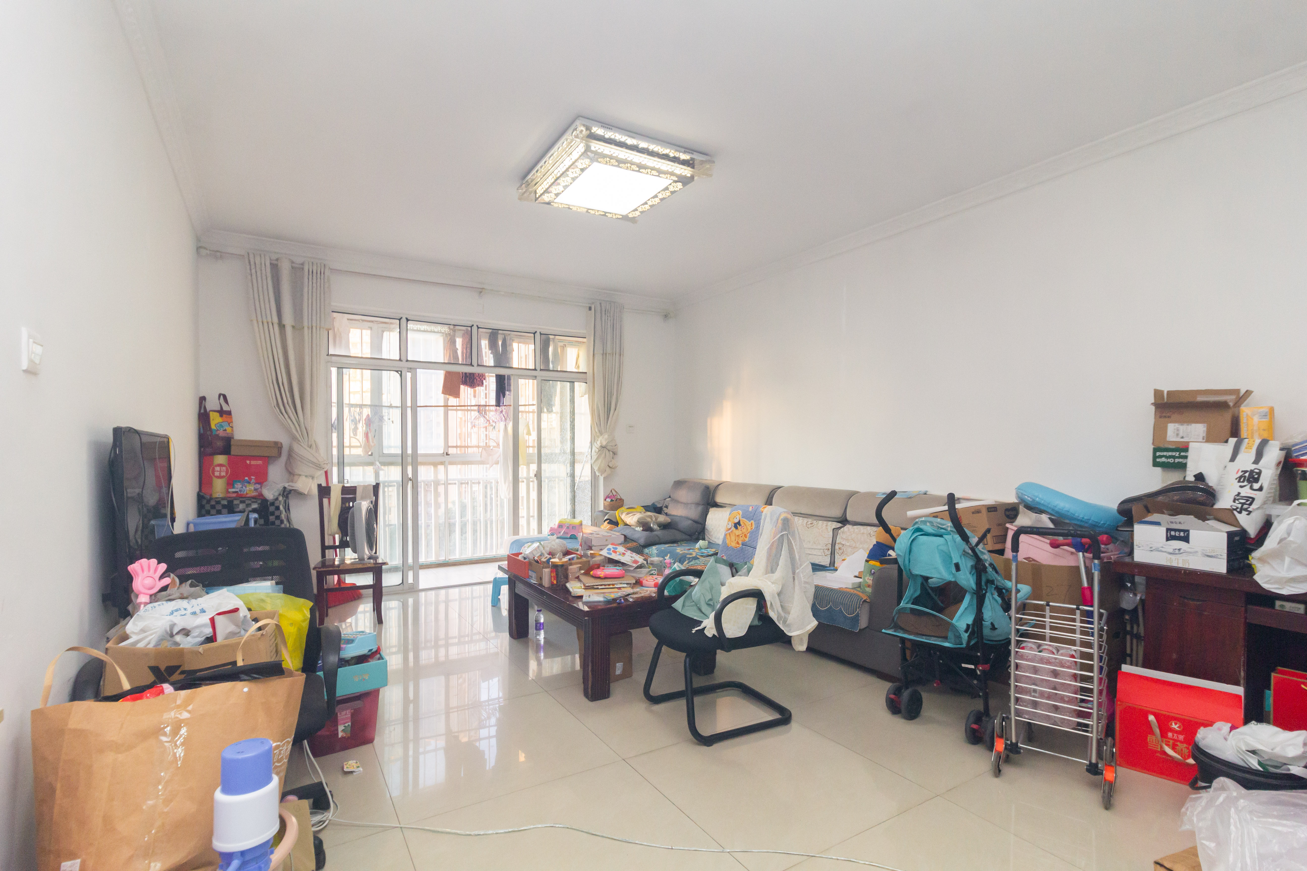 丁家高层公寓(领尚公寓) 3室2厅2卫 46.8万 丁家高层公寓(领尚公寓) 3室2厅2卫 46.8万客厅