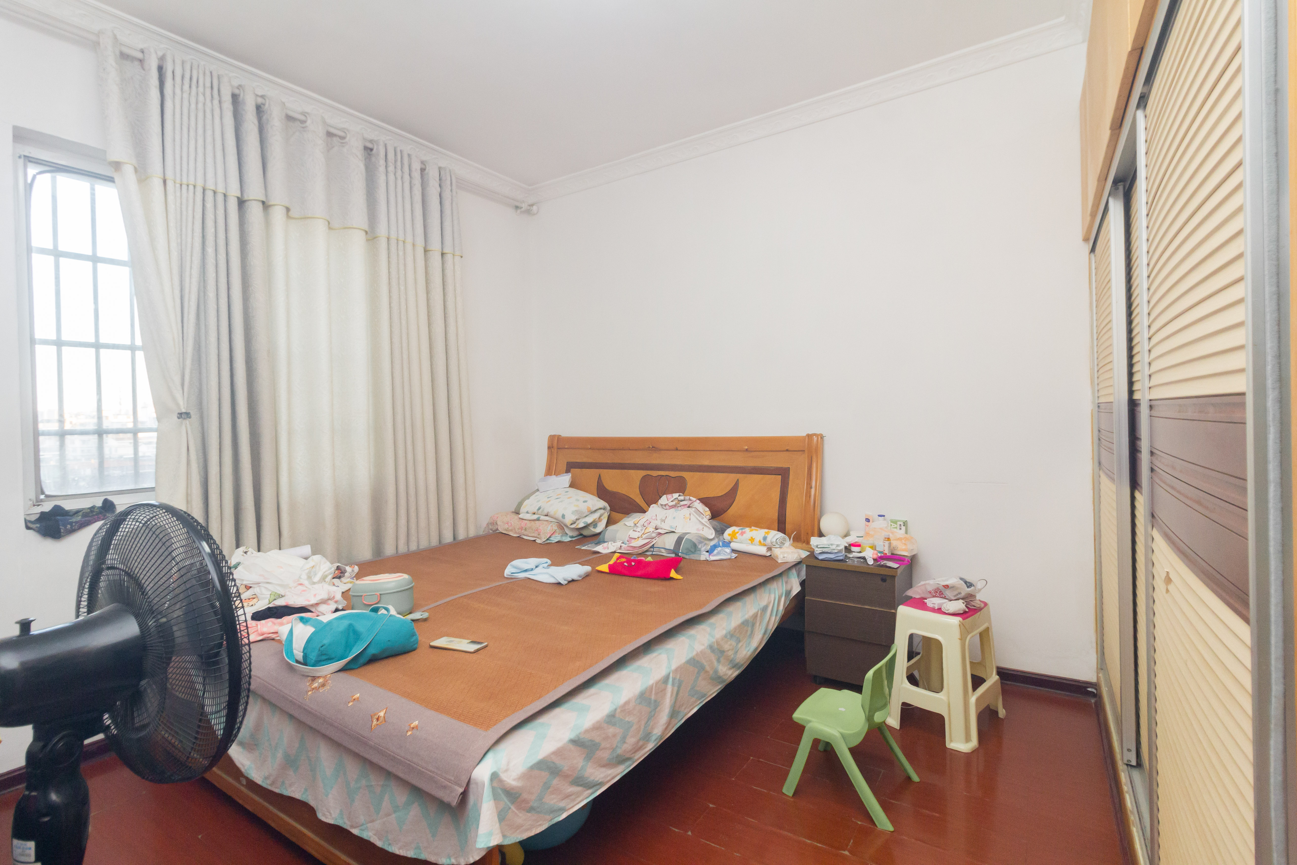 丁家高层公寓(领尚公寓) 3室2厅2卫 46.8万 丁家高层公寓(领尚公寓) 3室2厅2卫 46.8万卫生间