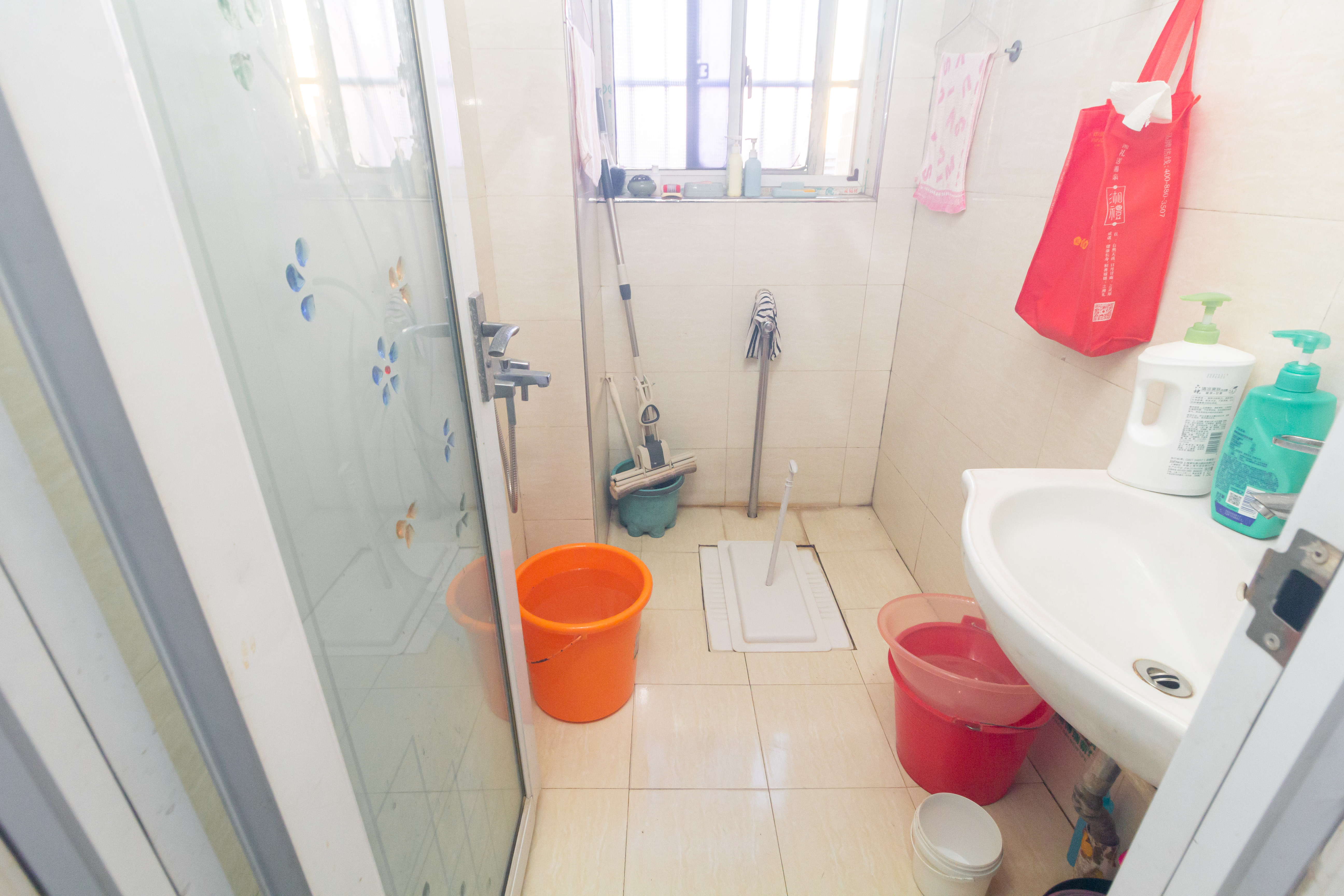 丁家高层公寓(领尚公寓) 3室2厅2卫 46.8万 丁家高层公寓(领尚公寓) 3室2厅2卫 46.8万卫生间