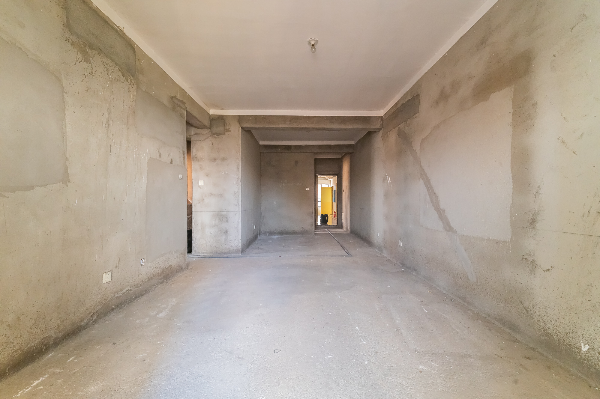 深业睿城 2室2厅1卫 50.0万 深业睿城 2室2厅1卫 50.0万客厅