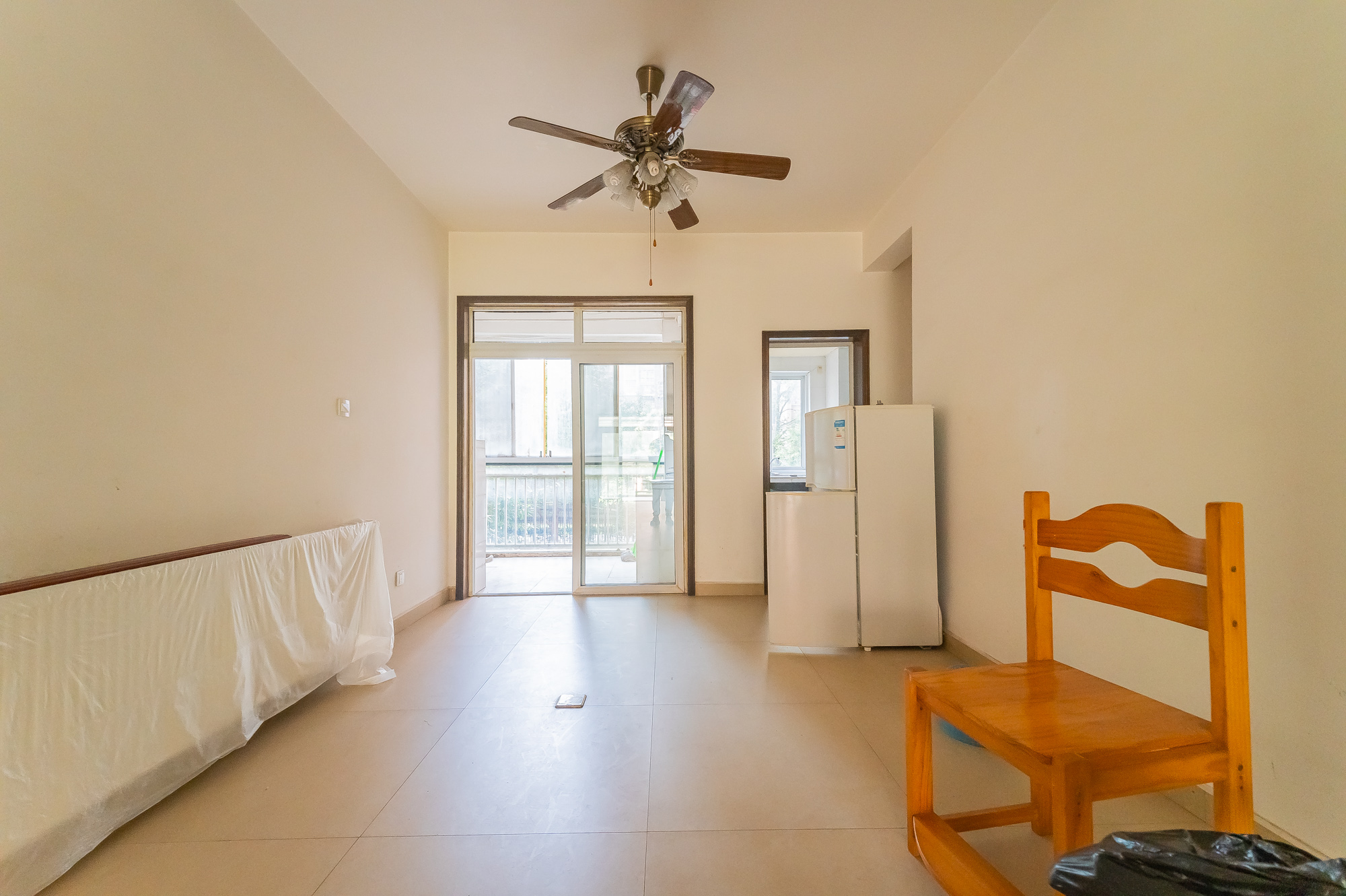 陶然居  4室2厅2卫    120.0万 陶然居  4室2厅2卫    120.0万客厅