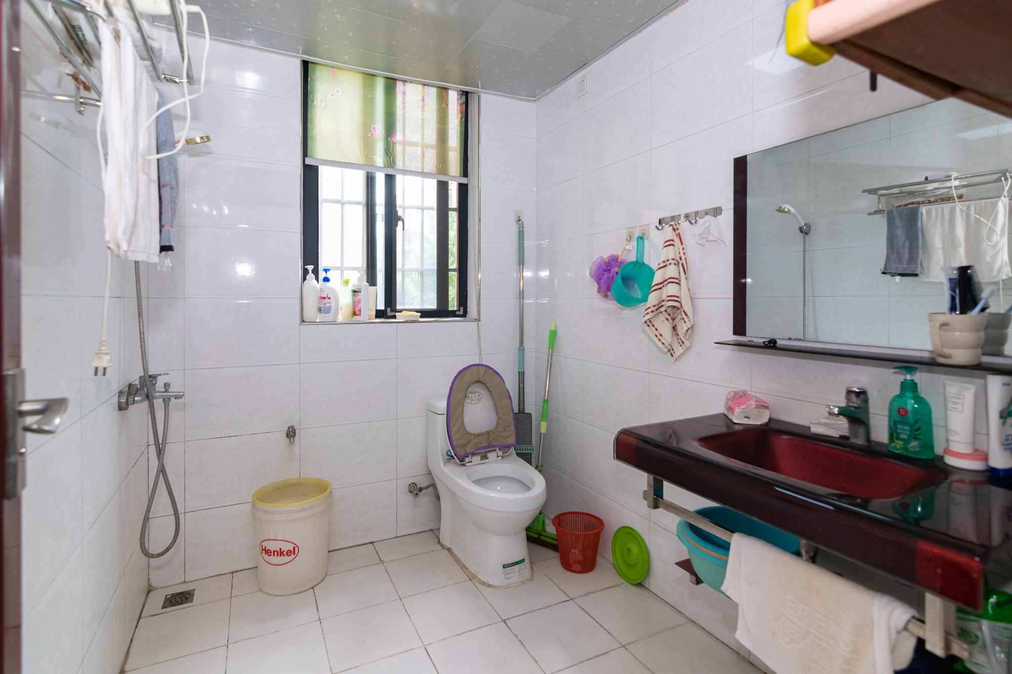 丽景华庭  2室2厅1卫    50.0万 丽景华庭  2室2厅1卫    50.0万卫生间