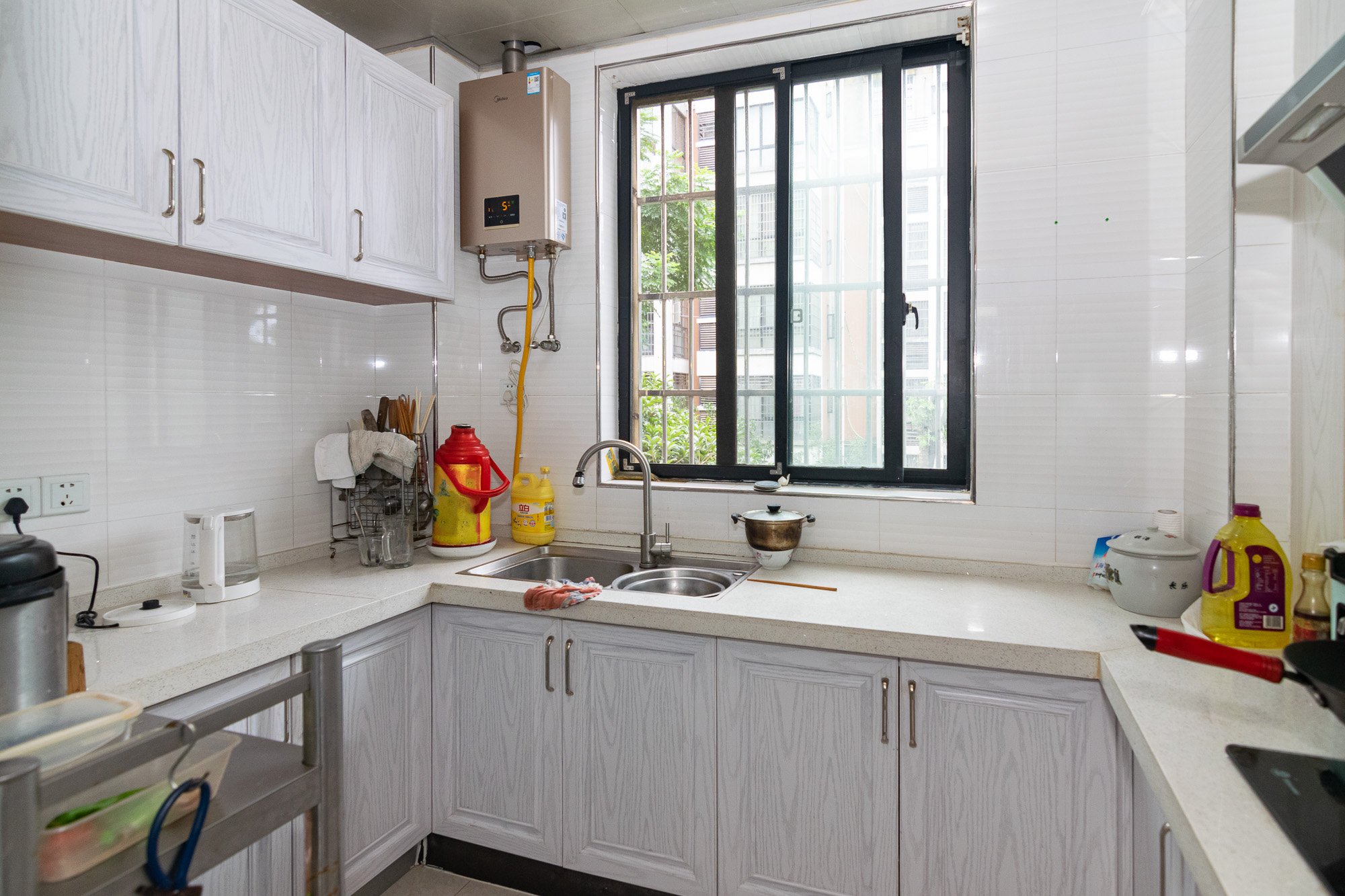 丽景华庭  2室2厅1卫    50.0万 丽景华庭  2室2厅1卫    50.0万阳台