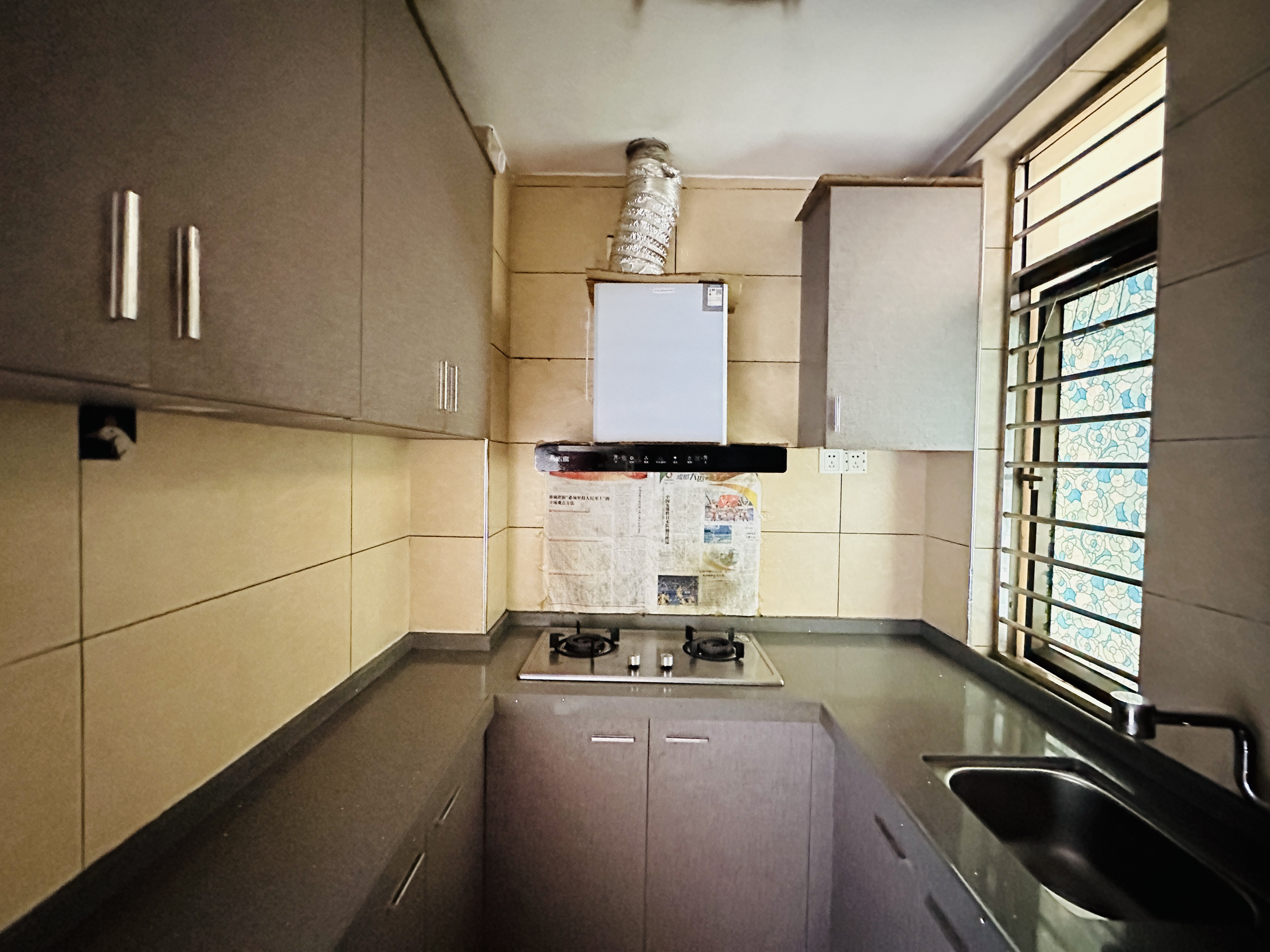 亚洲豪苑南区 1室1厅1卫 99.8万 亚洲豪苑南区 1室1厅1卫 99.8万厨房