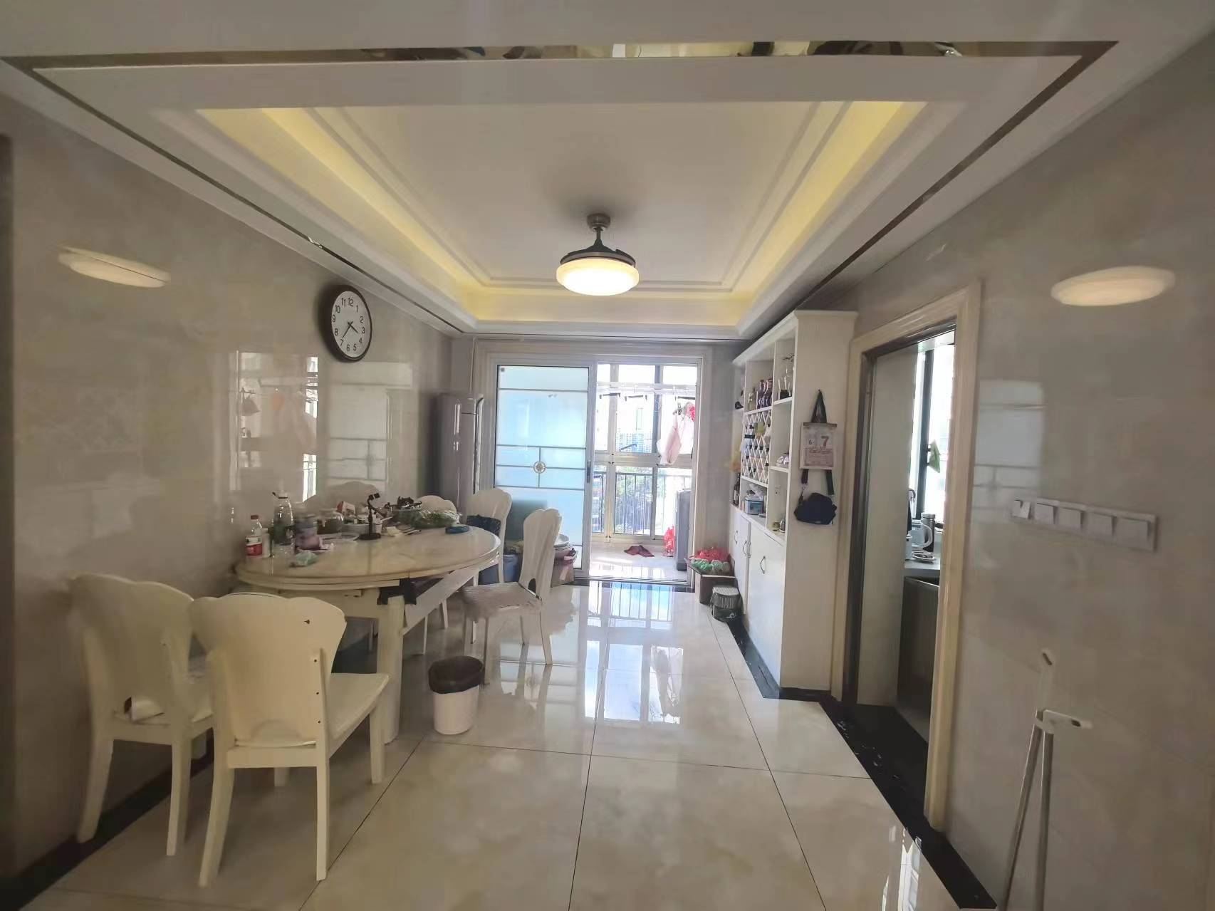 经世皇城 3室2厅2卫 80.0万 经世皇城 3室2厅2卫 80.0万室内图