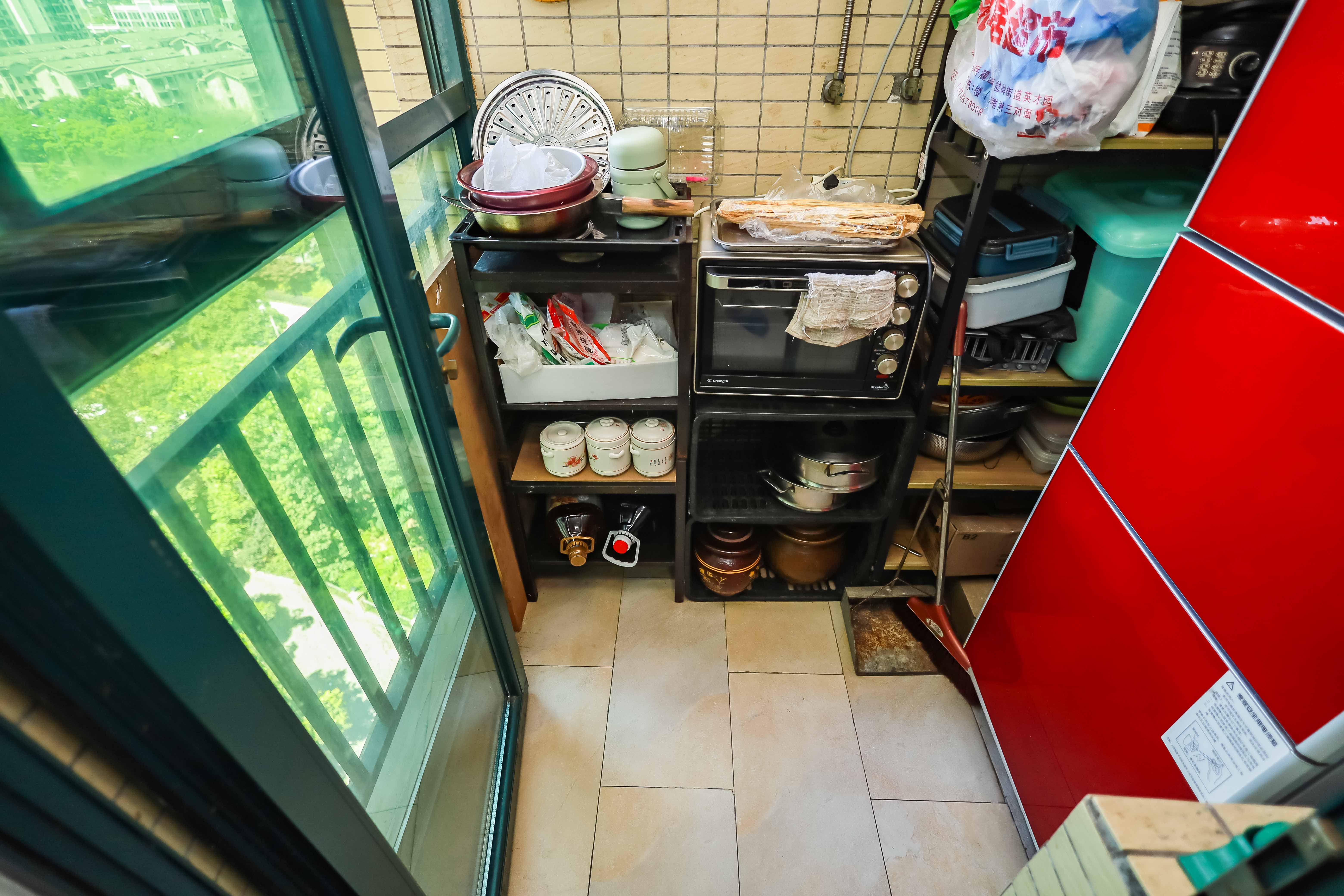 恒大华府  3室1厅1卫   148.00万阳台