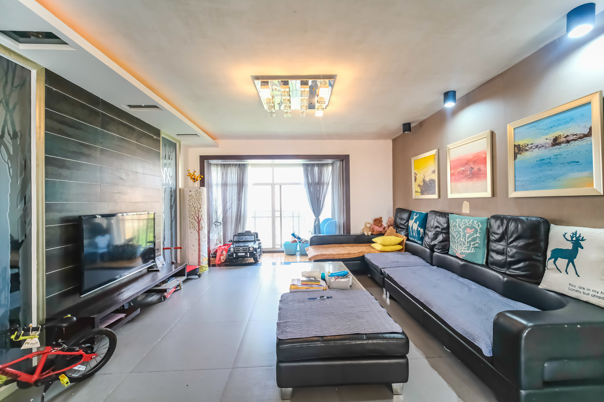 长丰星城 4室2厅2卫 84.8万 长丰星城 4室2厅2卫 84.8万客厅