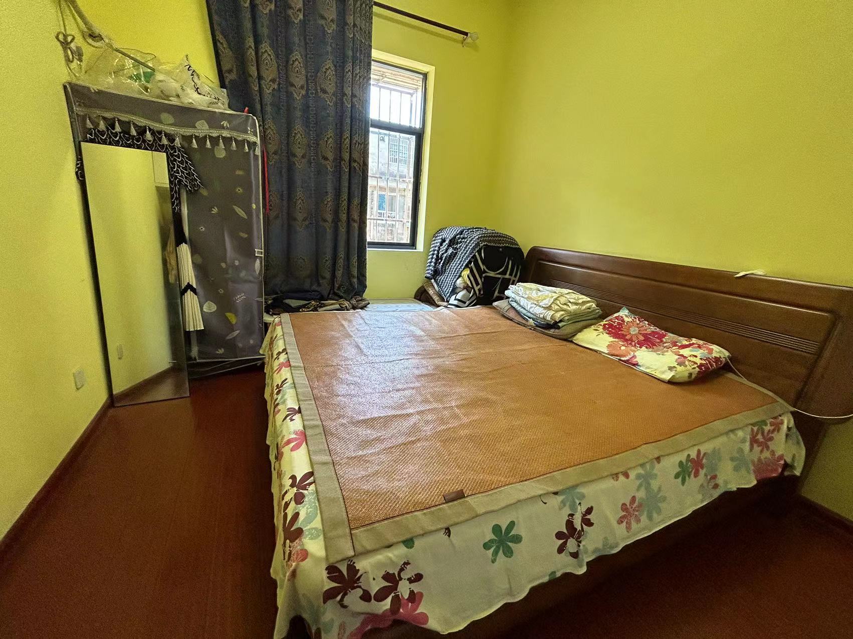 花园二村 2室2厅1卫 31.8万 花园二村 2室2厅1卫 31.8万室内图