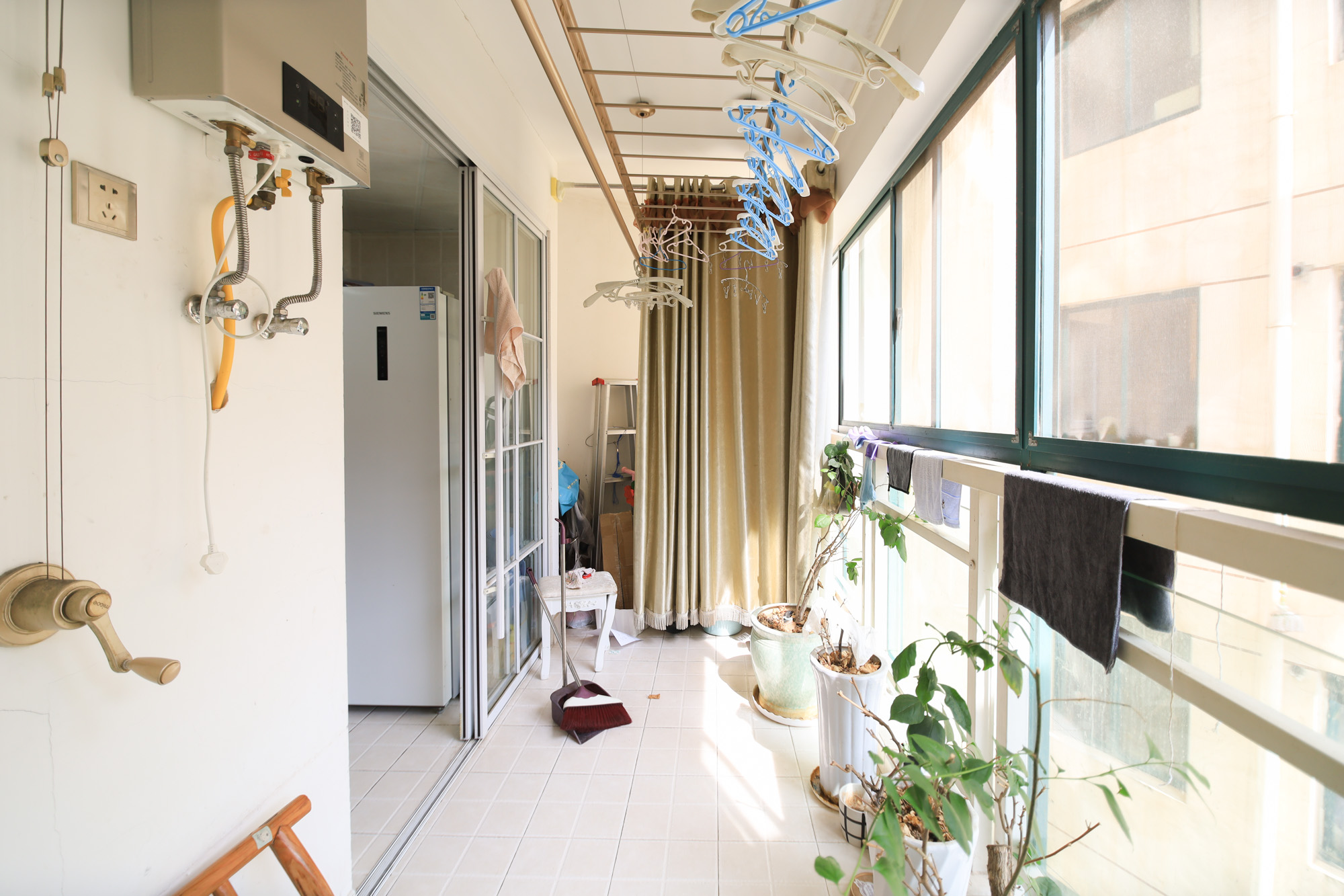 华盛世纪新城 3室2厅2卫 110.8万 华盛世纪新城 3室2厅2卫 110.8万阳台