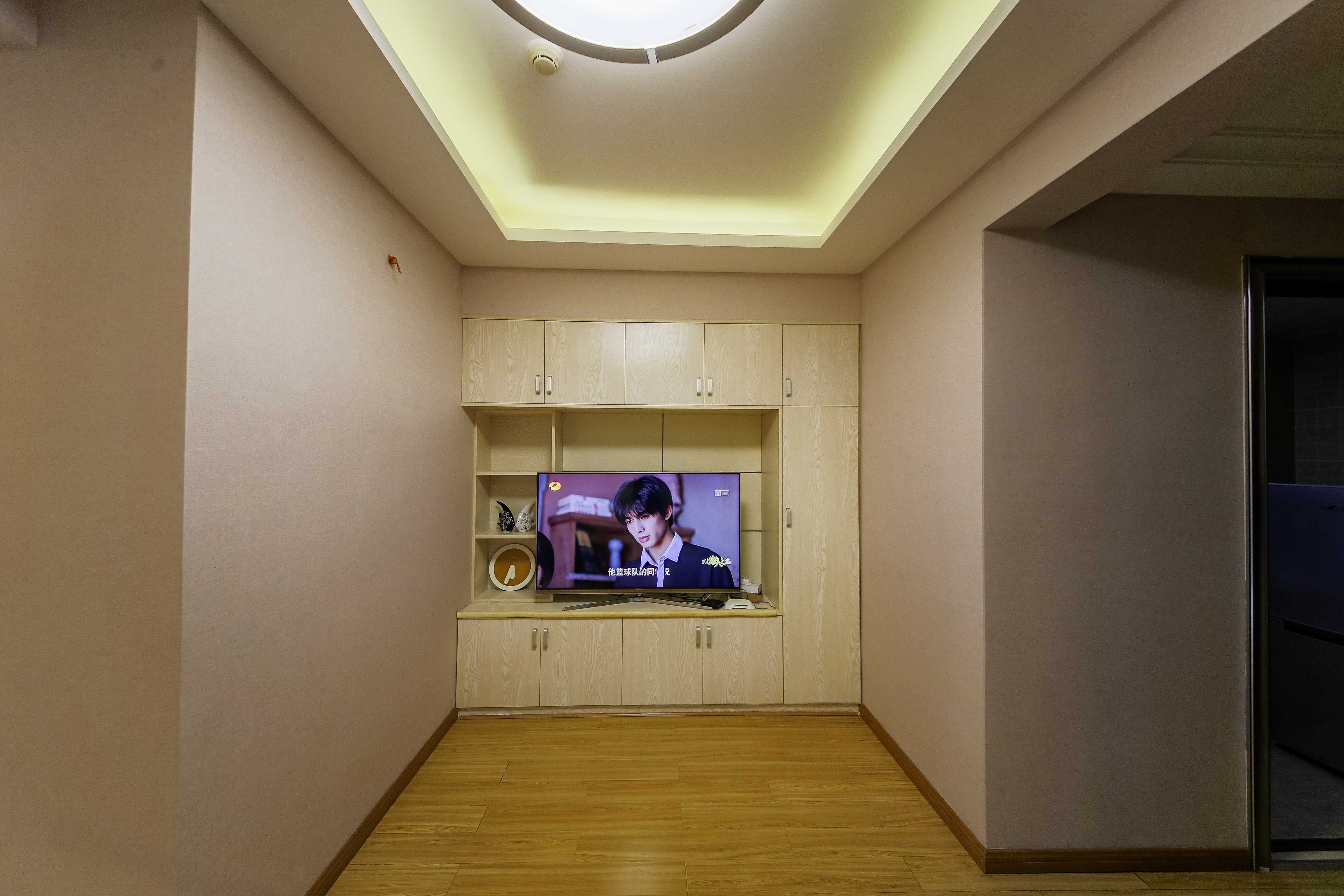时代公馆  1室1厅1卫   36.00万客厅