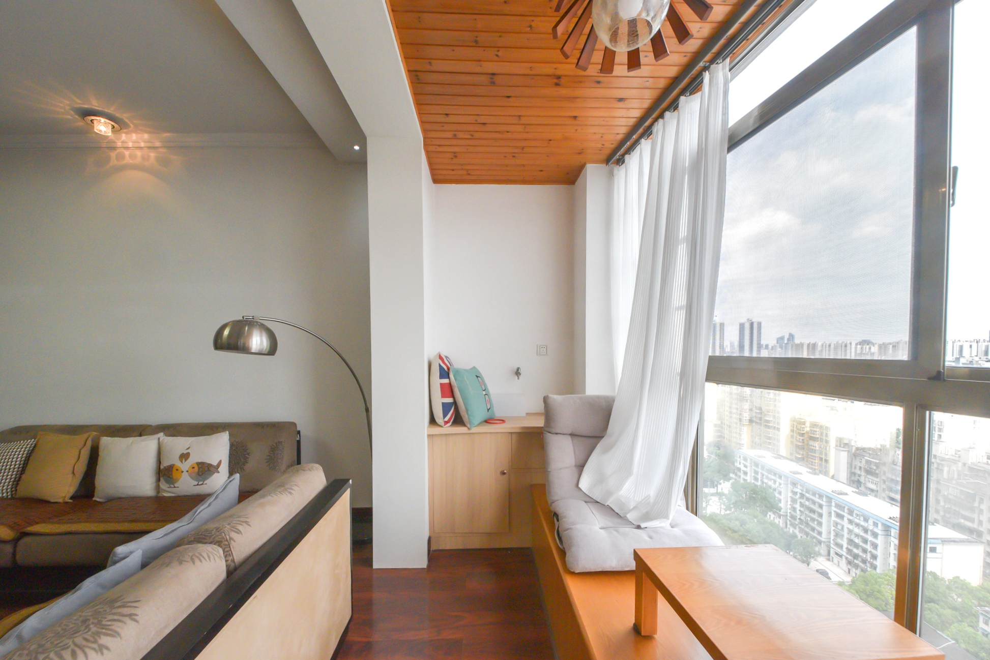 城南郡  3室2厅2卫    96.0万阳台