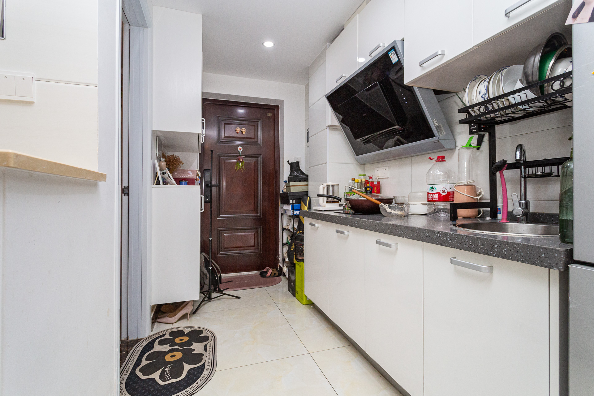 Cross尚公馆 1室1厅1卫 30.0万 Cross尚公馆 1室1厅1卫 30.0万厨房