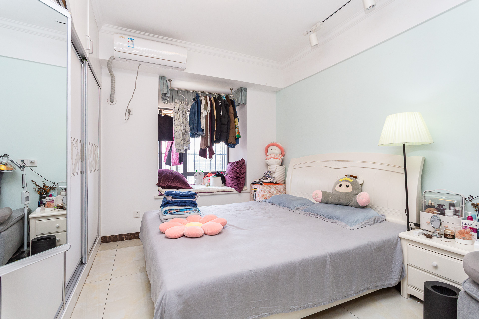 Cross尚公馆 1室1厅1卫 30.0万 Cross尚公馆 1室1厅1卫 30.0万卧室