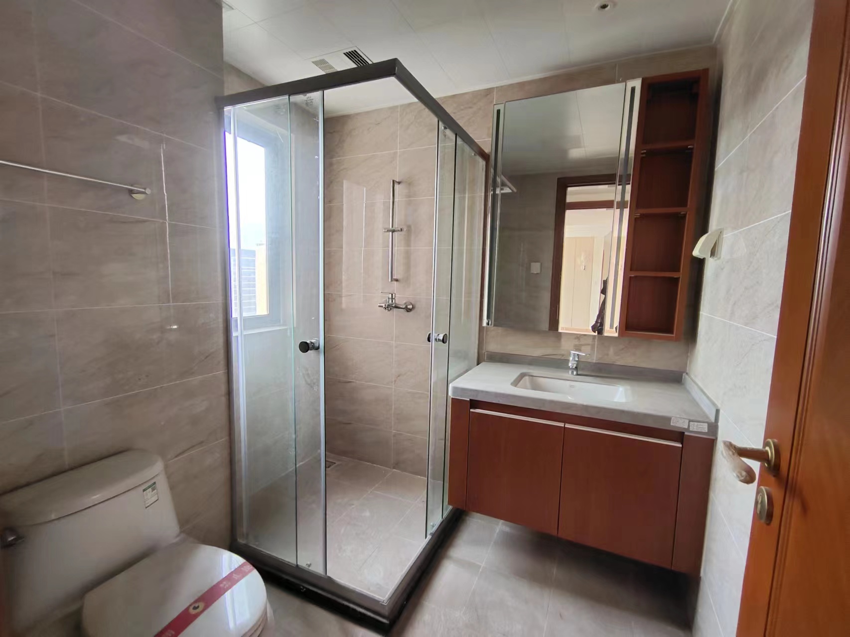 恒大华府 3室2厅2卫 80.0万 恒大华府 3室2厅2卫 80.0万室内图