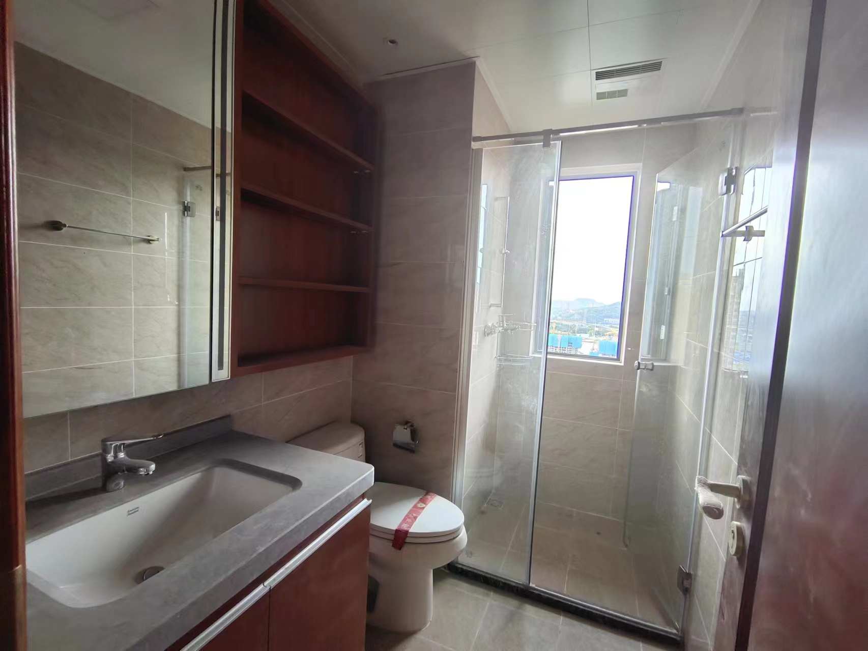 恒大华府 3室2厅2卫 80.0万 恒大华府 3室2厅2卫 80.0万室内图