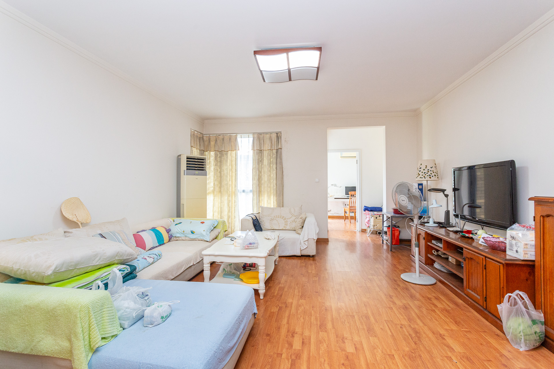 南山苏迪亚诺 4室2厅2卫 90.0万 南山苏迪亚诺 4室2厅2卫 90.0万客厅