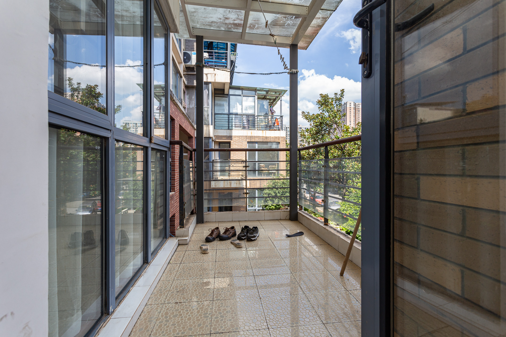 南山苏迪亚诺 4室2厅2卫 90.0万 南山苏迪亚诺 4室2厅2卫 90.0万阳台