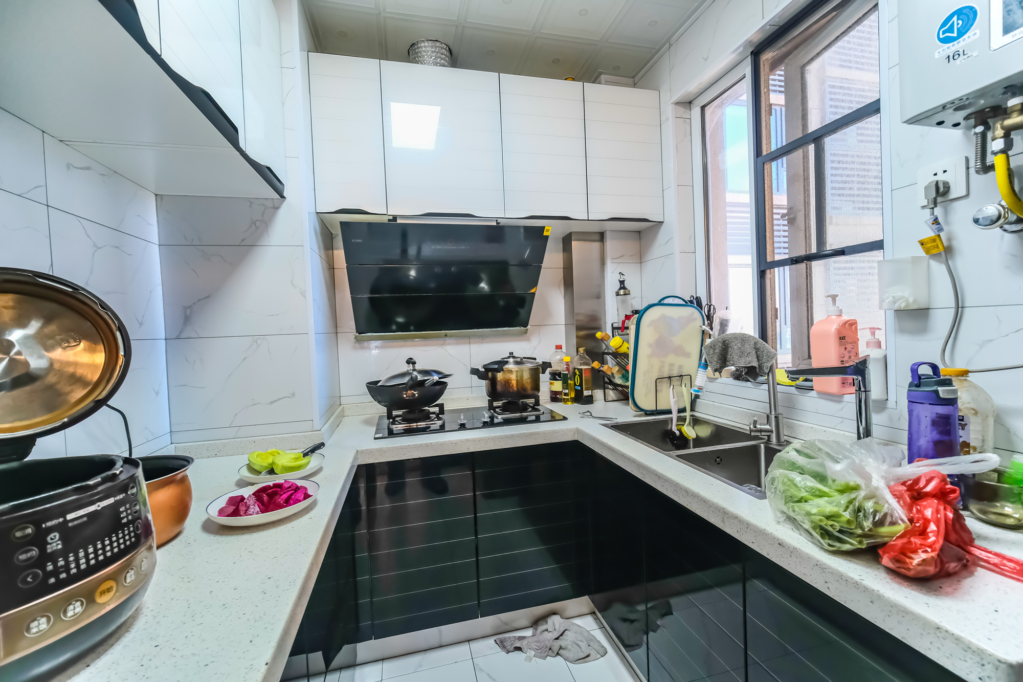 荣盛花语城 3室2厅1卫 81.8万 荣盛花语城 3室2厅1卫 81.8万厨房