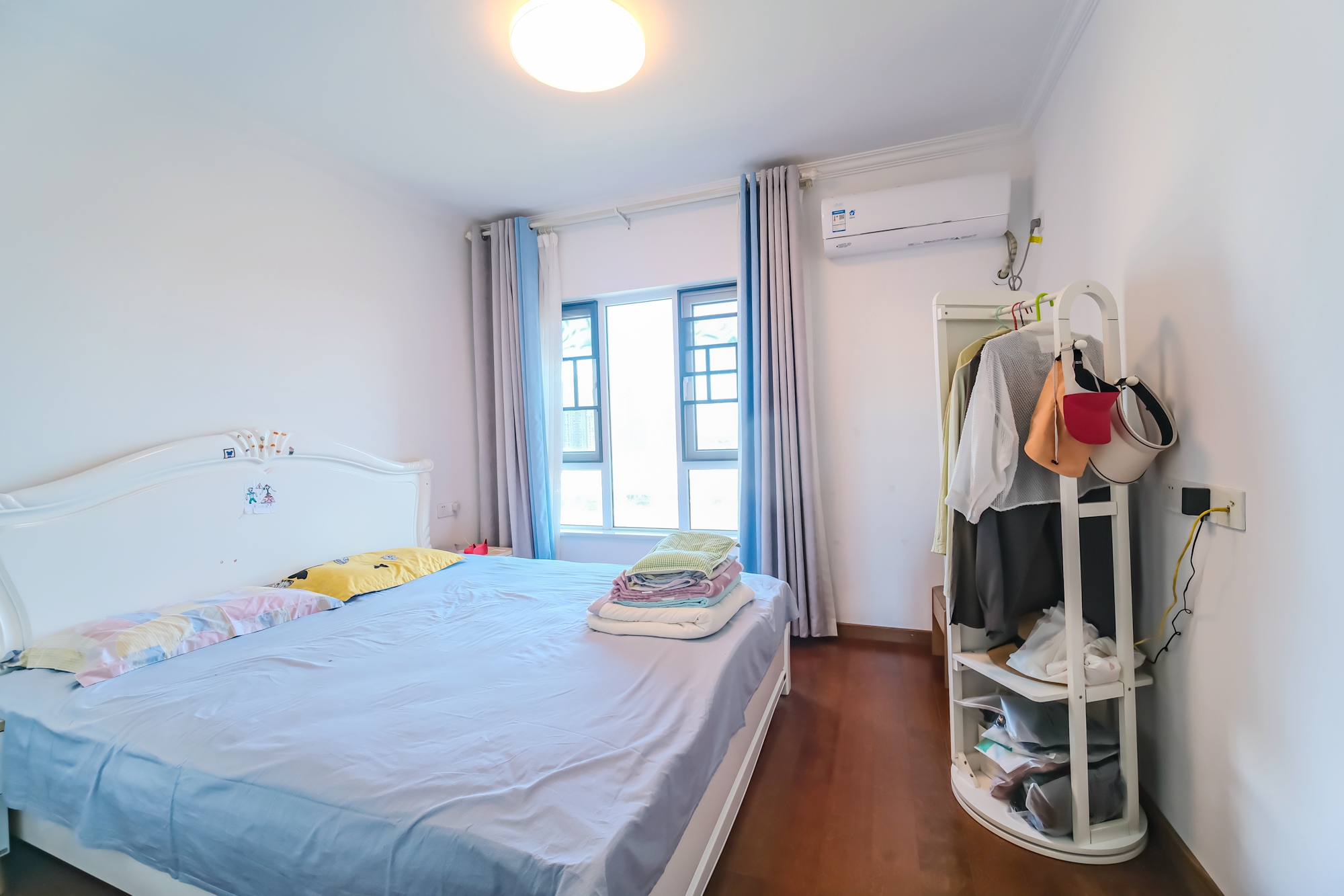 荣盛花语城 3室2厅1卫 81.8万 荣盛花语城 3室2厅1卫 81.8万卧室