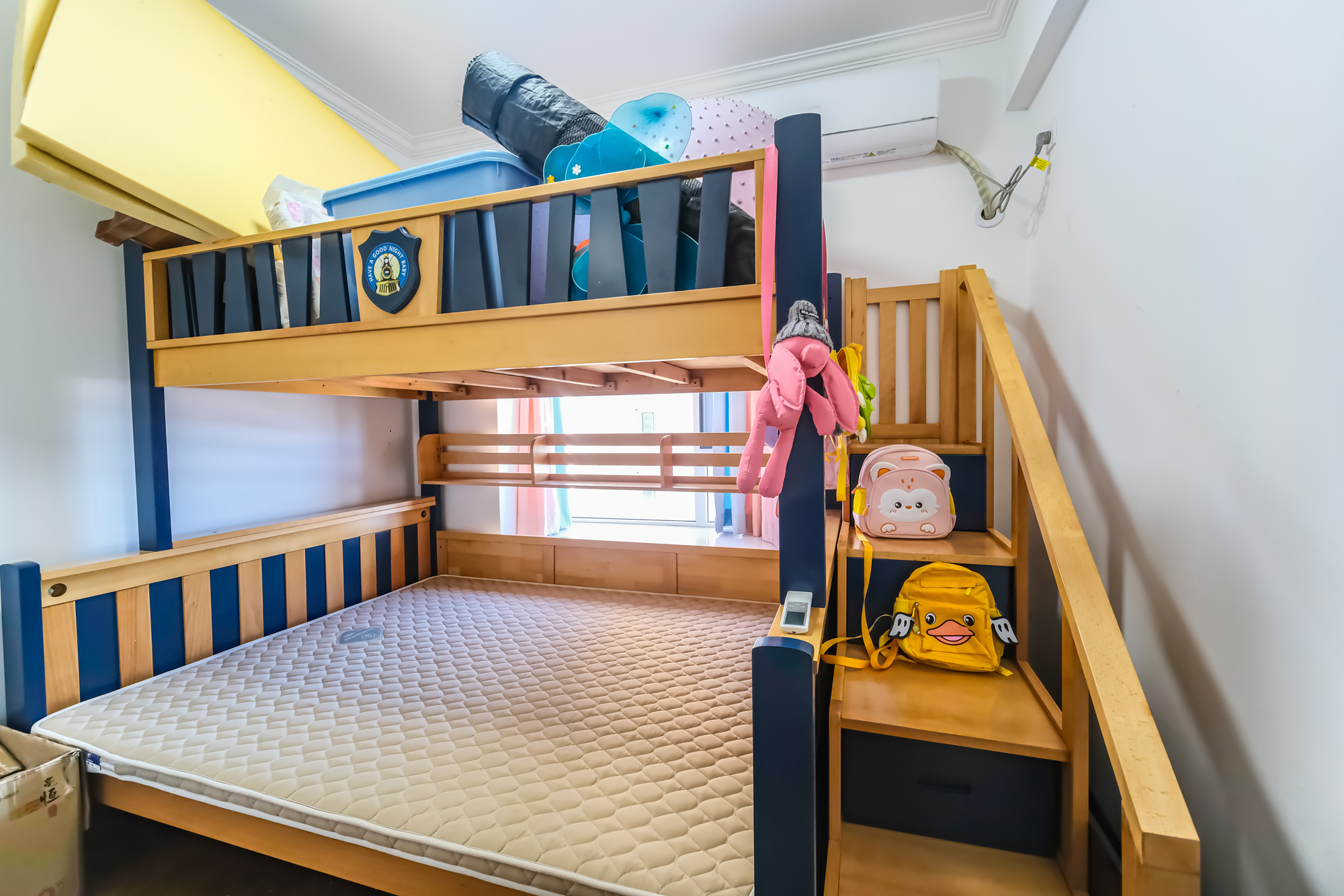 荣盛花语城 3室2厅1卫 81.8万 荣盛花语城 3室2厅1卫 81.8万卧室