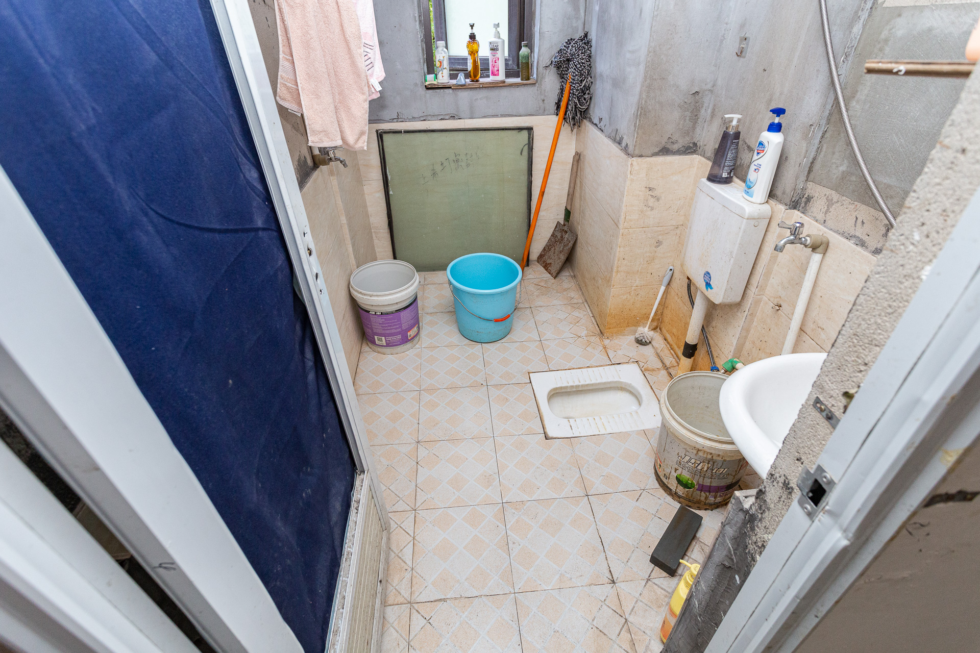 时代倾城五期  4室2厅2卫    87.0万 时代倾城五期  4室2厅2卫    87.0万卫生间