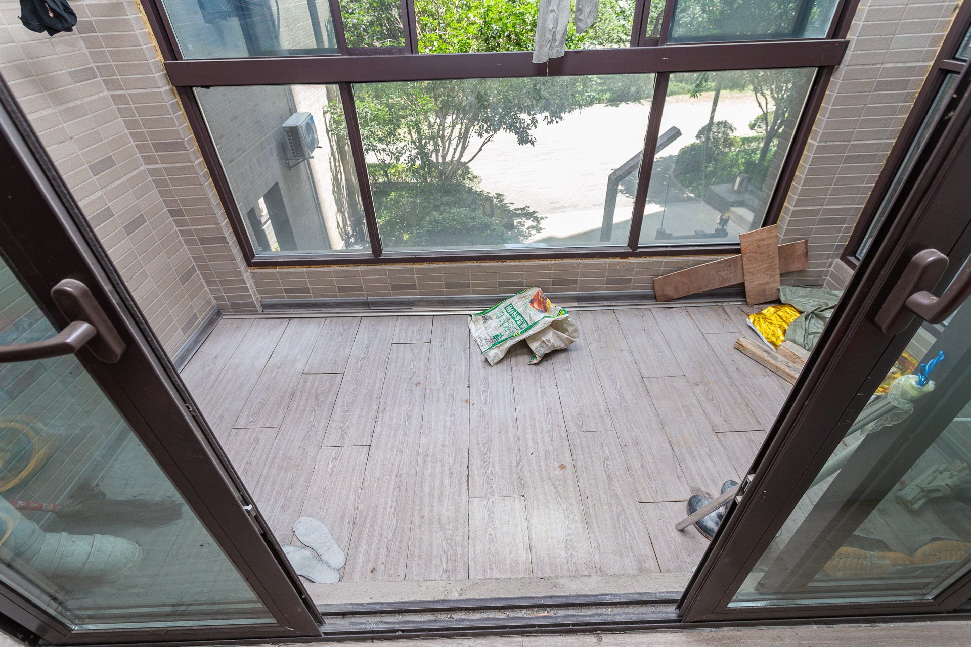 时代倾城五期  4室2厅2卫    87.0万 时代倾城五期  4室2厅2卫    87.0万阳台