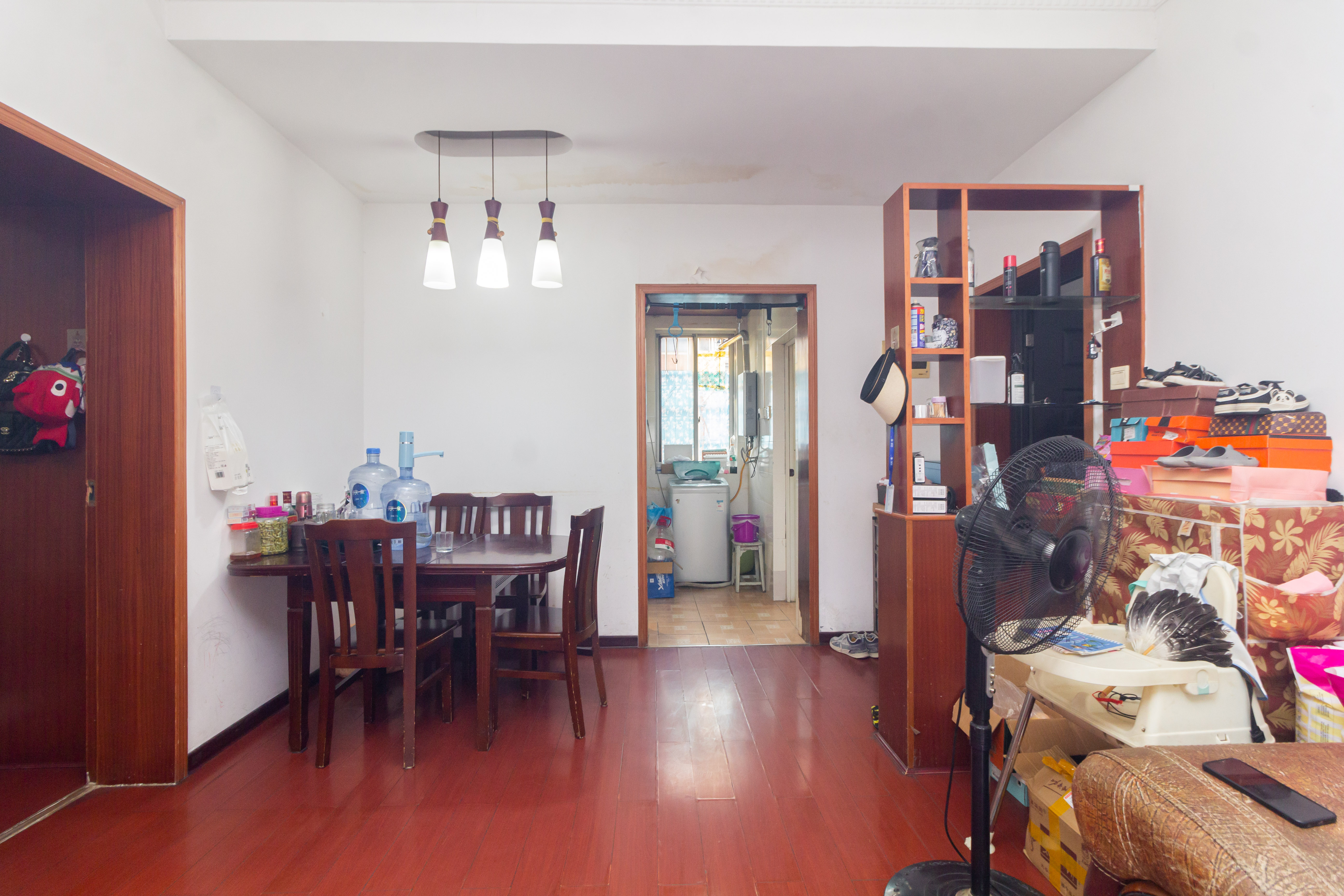 三六一四厂宿舍 2室2厅1卫 30.0万 三六一四厂宿舍 2室2厅1卫 30.0万客厅