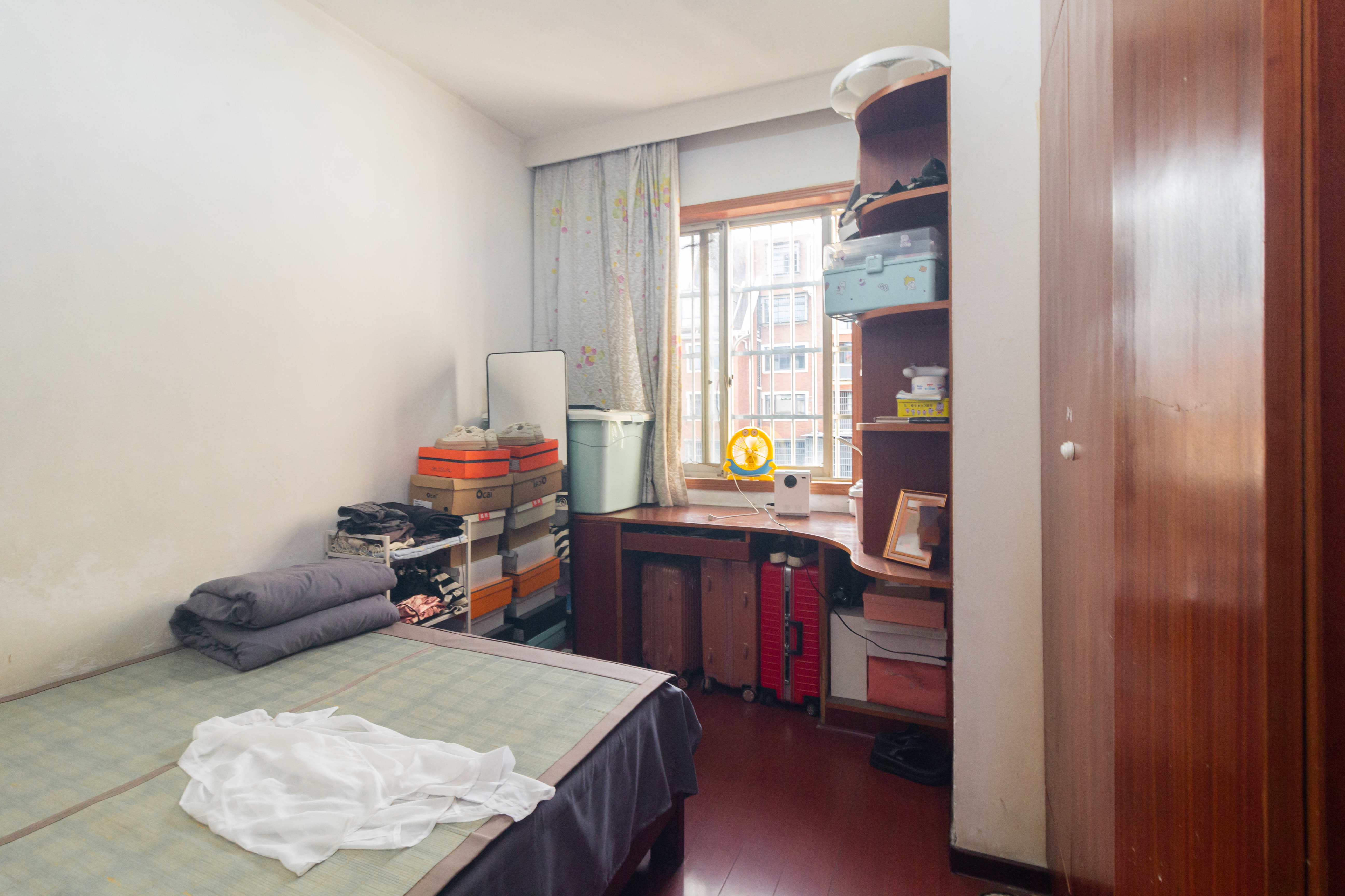 三六一四厂宿舍 2室2厅1卫 30.0万 三六一四厂宿舍 2室2厅1卫 30.0万卧室