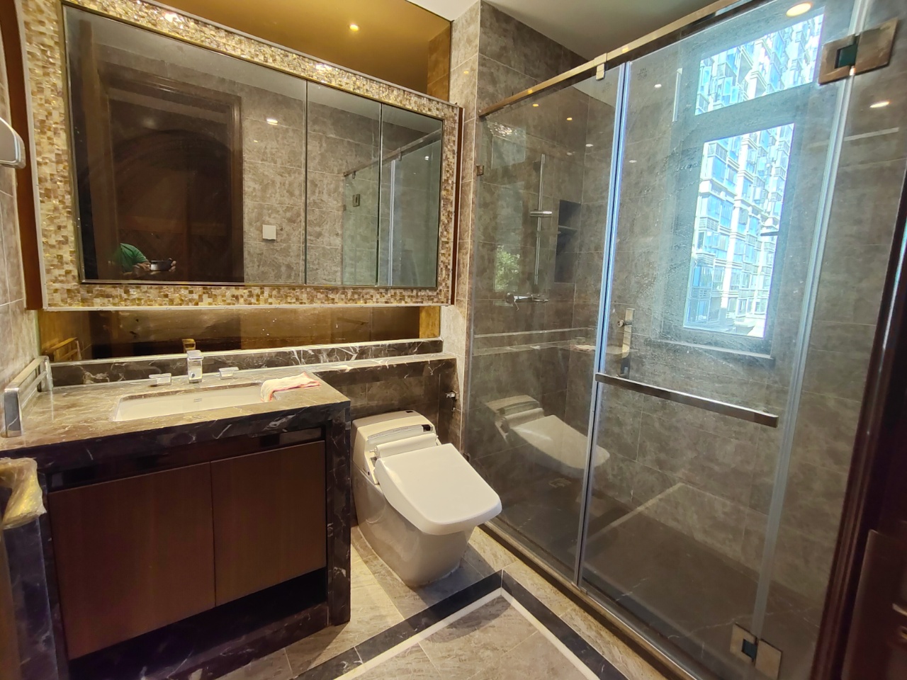 恒大林溪郡 4室2厅2卫 115.0万 恒大林溪郡 4室2厅2卫 115.0万室内图