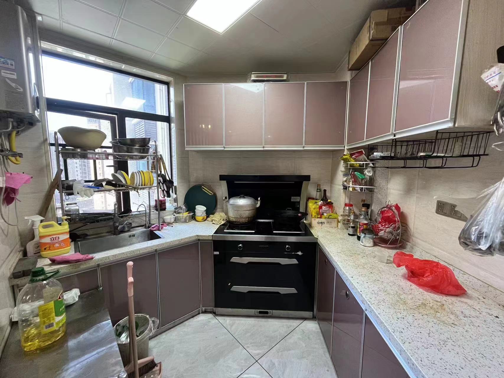 龙腾国际 2室2厅1卫 59.8万 龙腾国际 2室2厅1卫 59.8万室内图