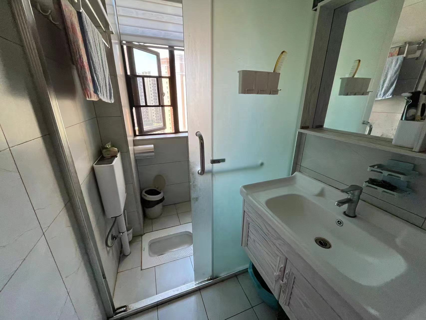 龙腾国际 2室2厅1卫 59.8万 龙腾国际 2室2厅1卫 59.8万室内图